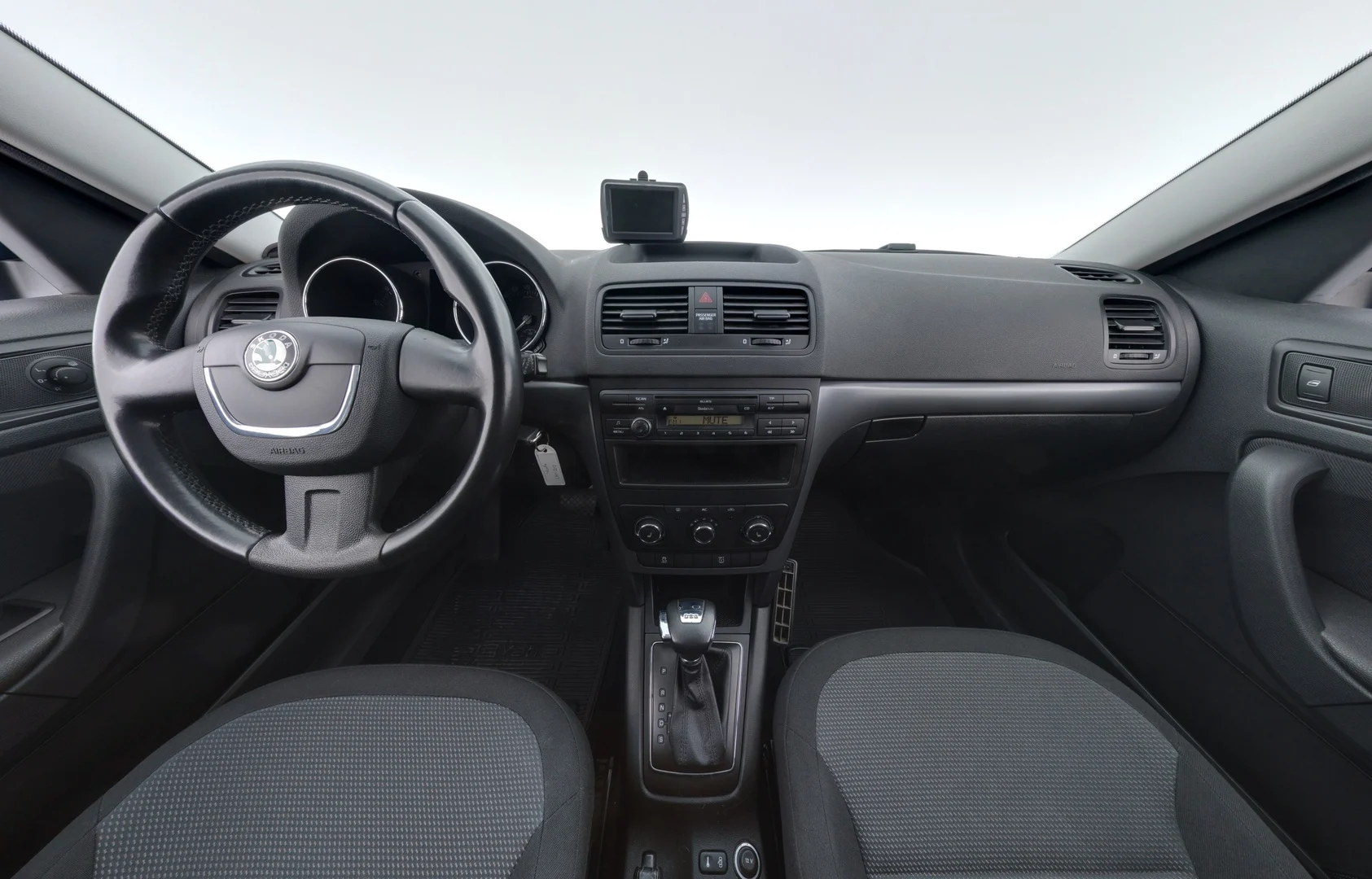 Car Image - 3s4TczdKou3BjTghIp9rnU
