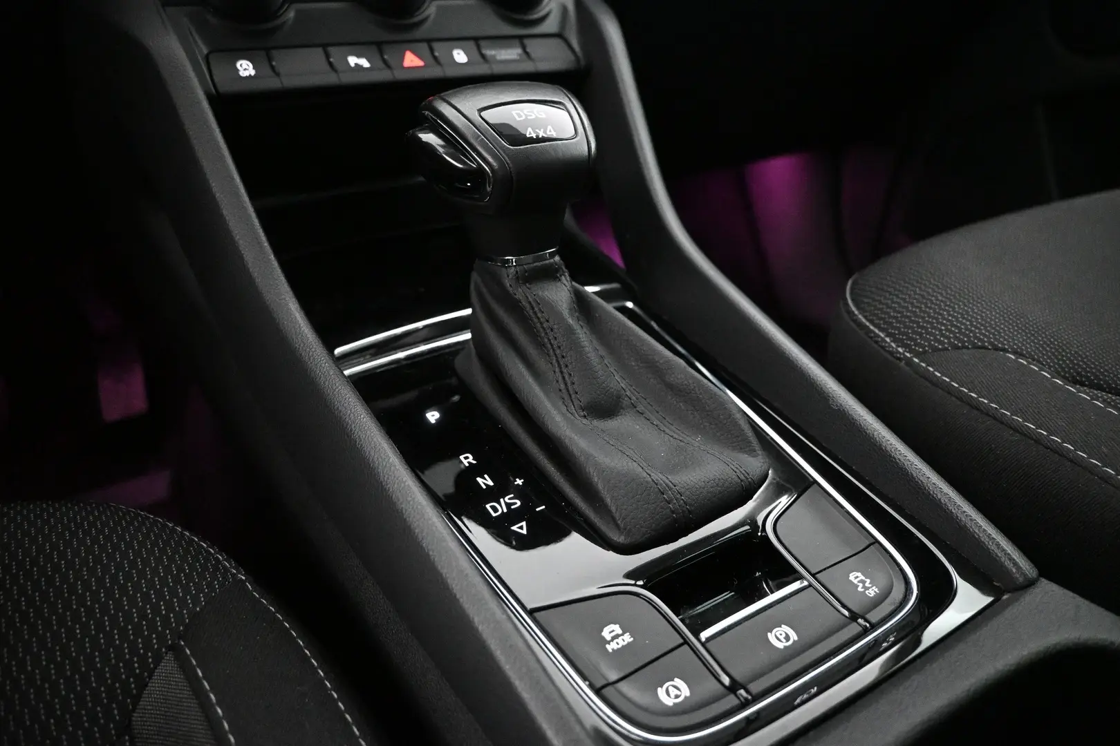 Car Image - DGrYJlhGvayohqvBv4is8