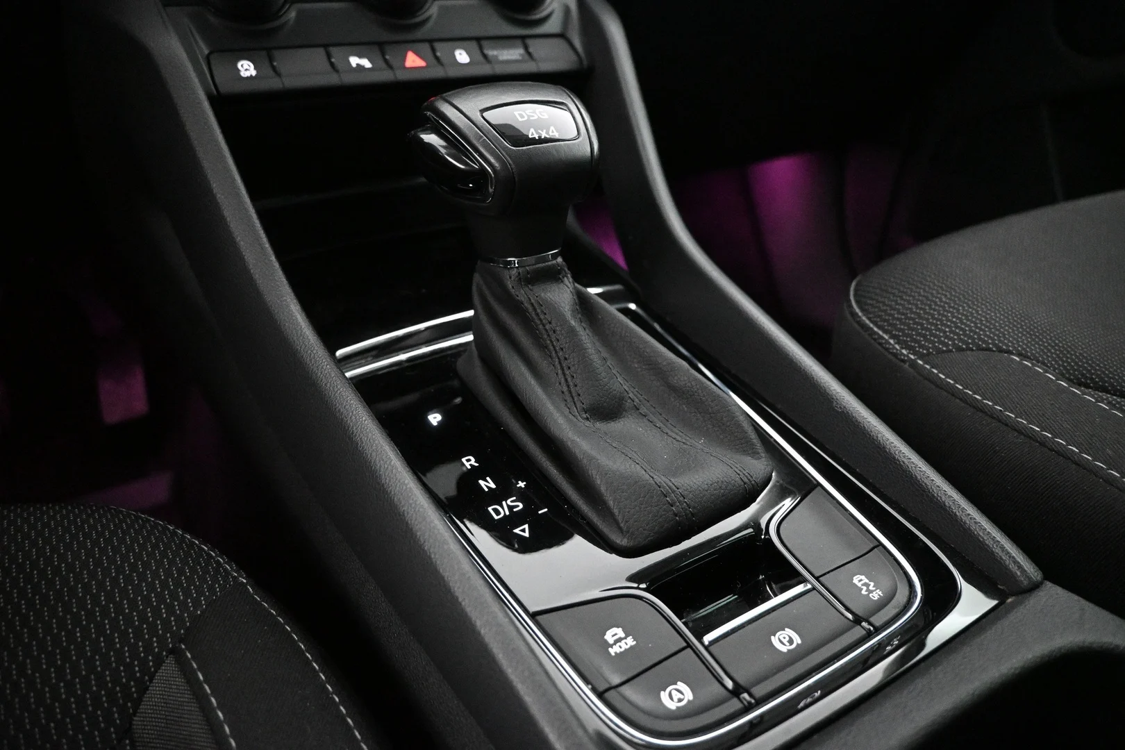 Car Image - DGrYJlhGvayohqvBv4is8