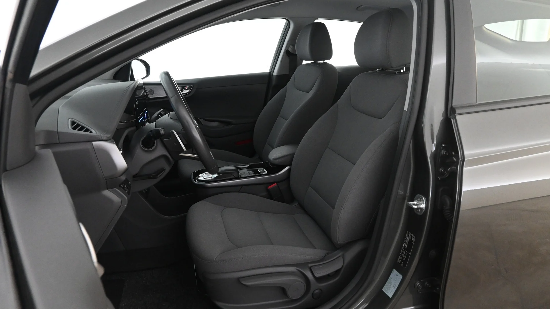 Car Image - KkWHSbnMeuCDJoKUa0SMa