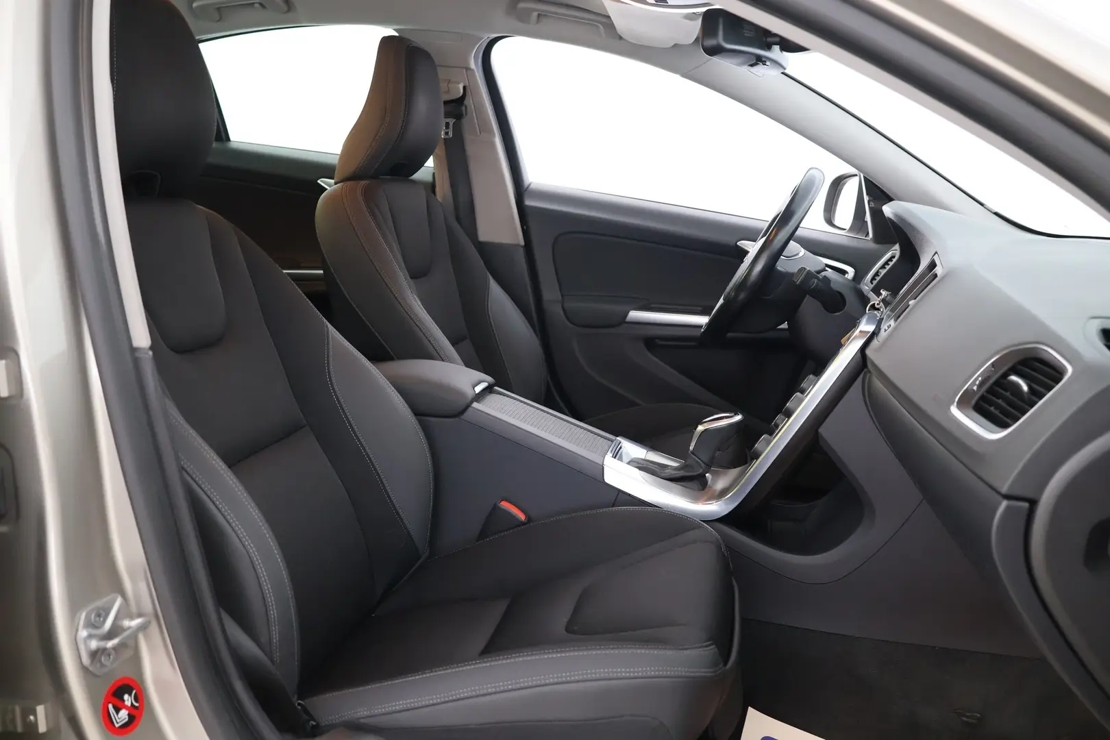 Car Image - aZ2Ox50upflCNbAp8Aheh