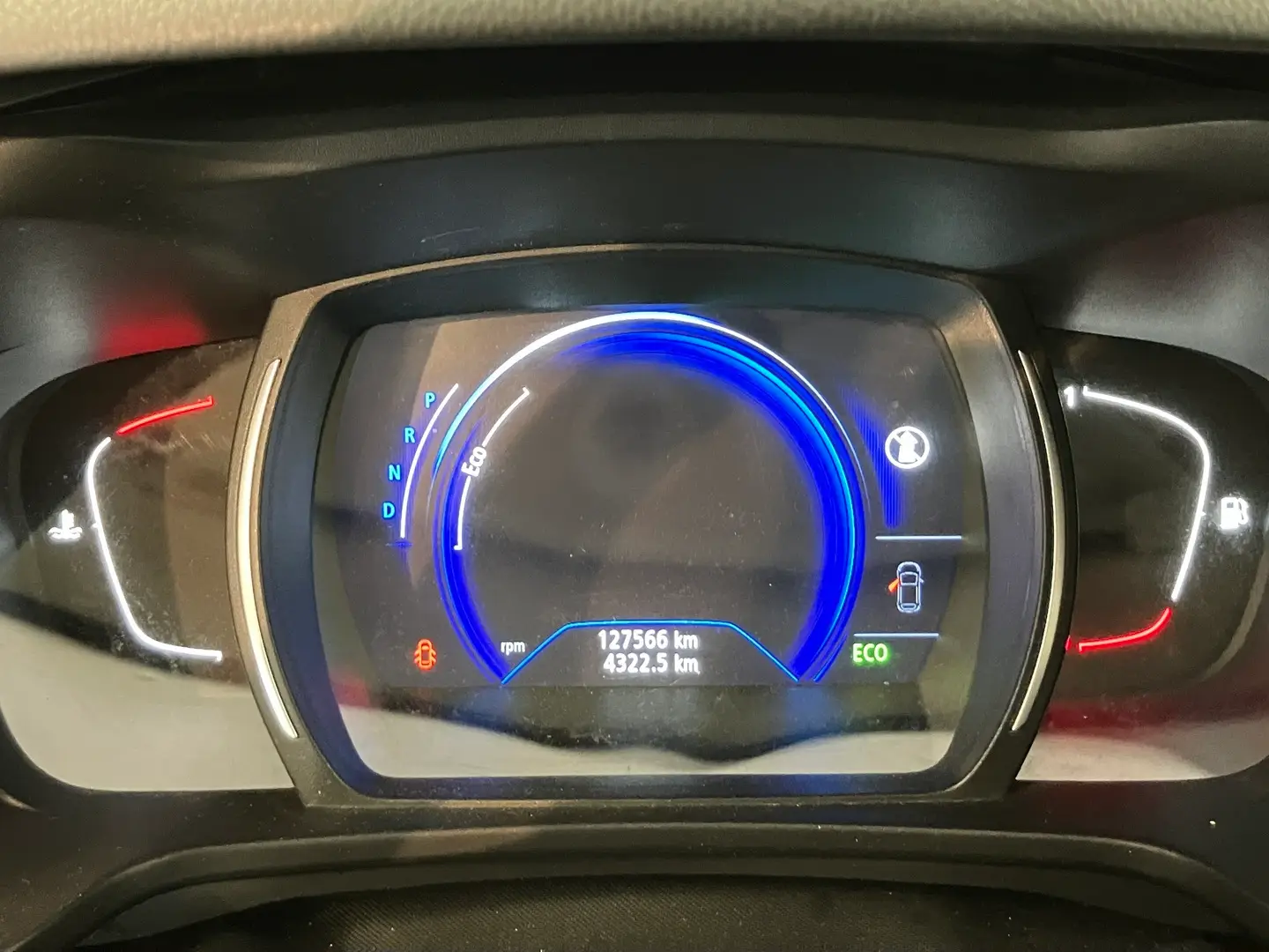 Car Image - 46jN0kBdXzrwwAGIuE90i0