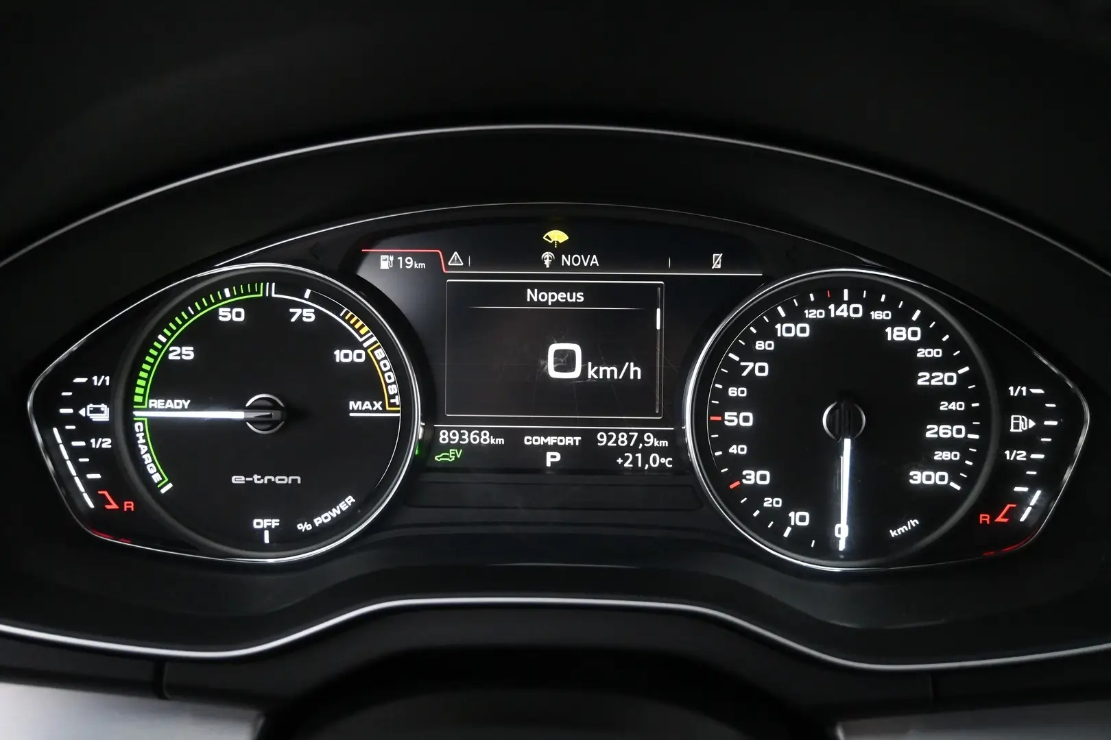 Car Image - 70O49zP8BYbRM4iS8Rh5cn
