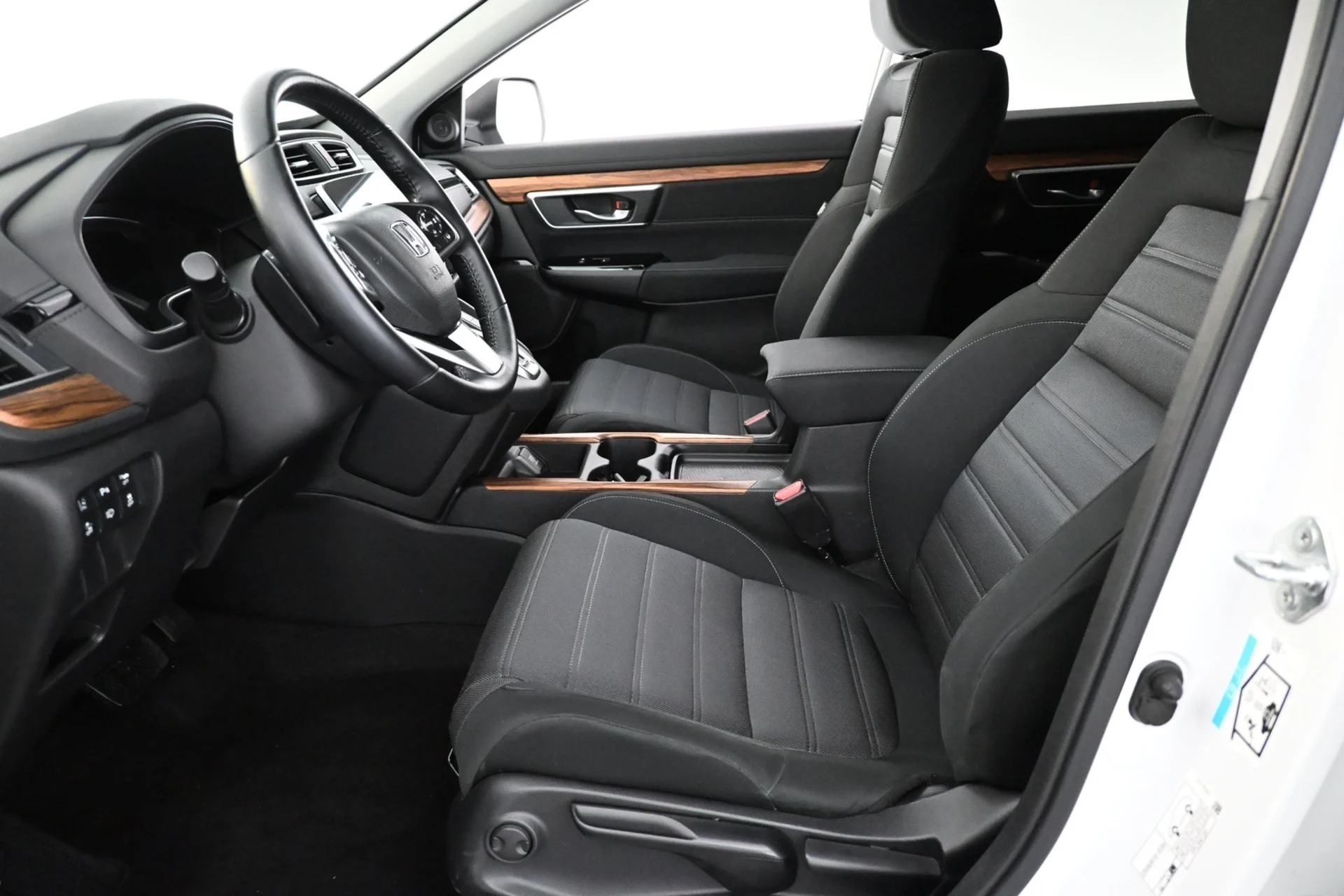 Car Image - 4B2s942IgktWgNc782bD7X