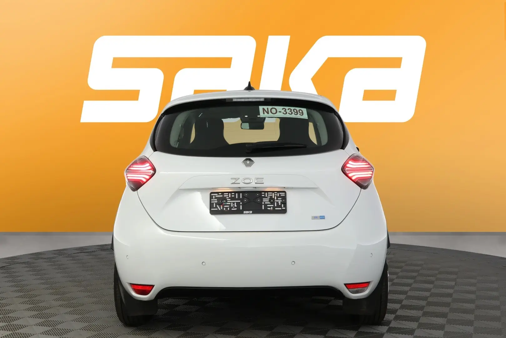Car Image - 6Cf4auog0C8gOqLicbqN1T
