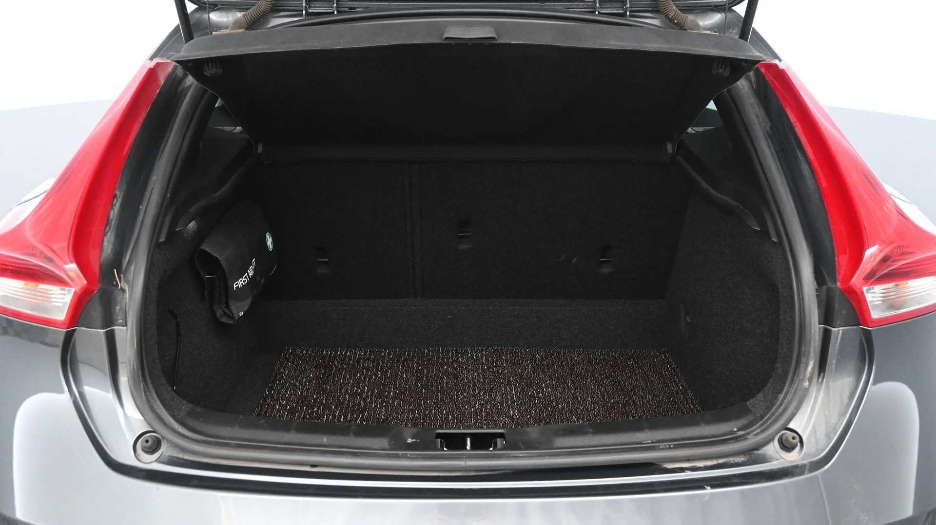 Car Image - 1VElyvwluIhlYxrUwJSDkI