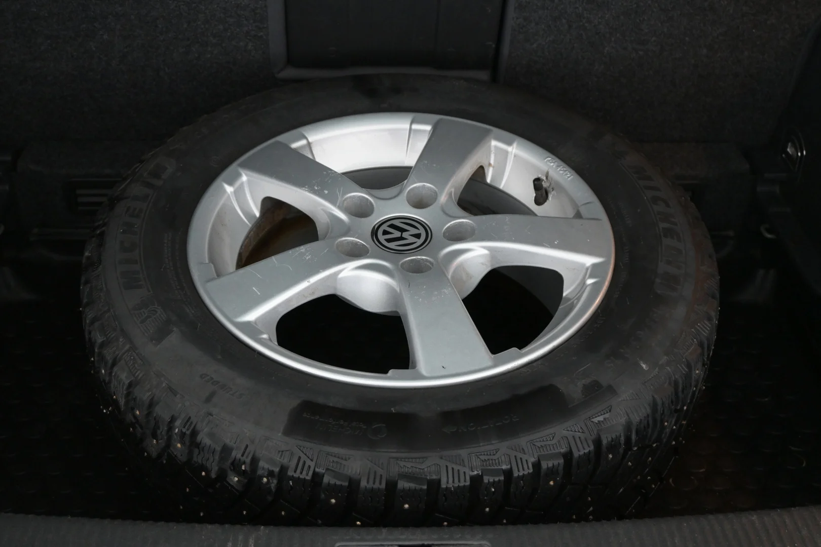 Car Image - 1QFRDAf5HP0jSsJGTCnHBB
