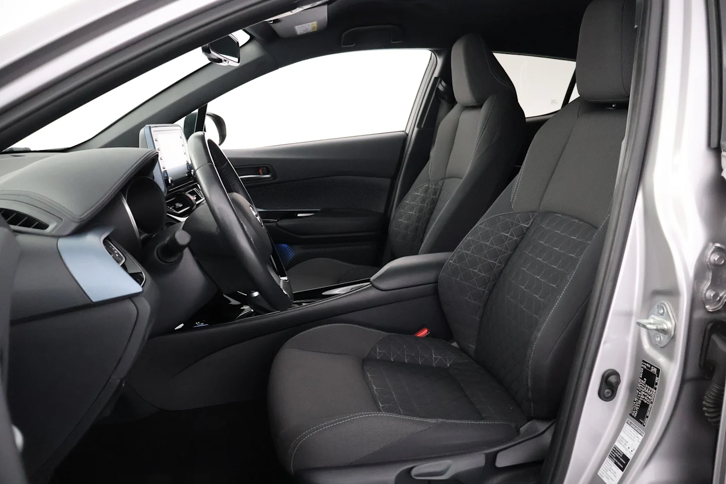 Car Image - 1mpIqZs1v9q4dFnEdxP6oH