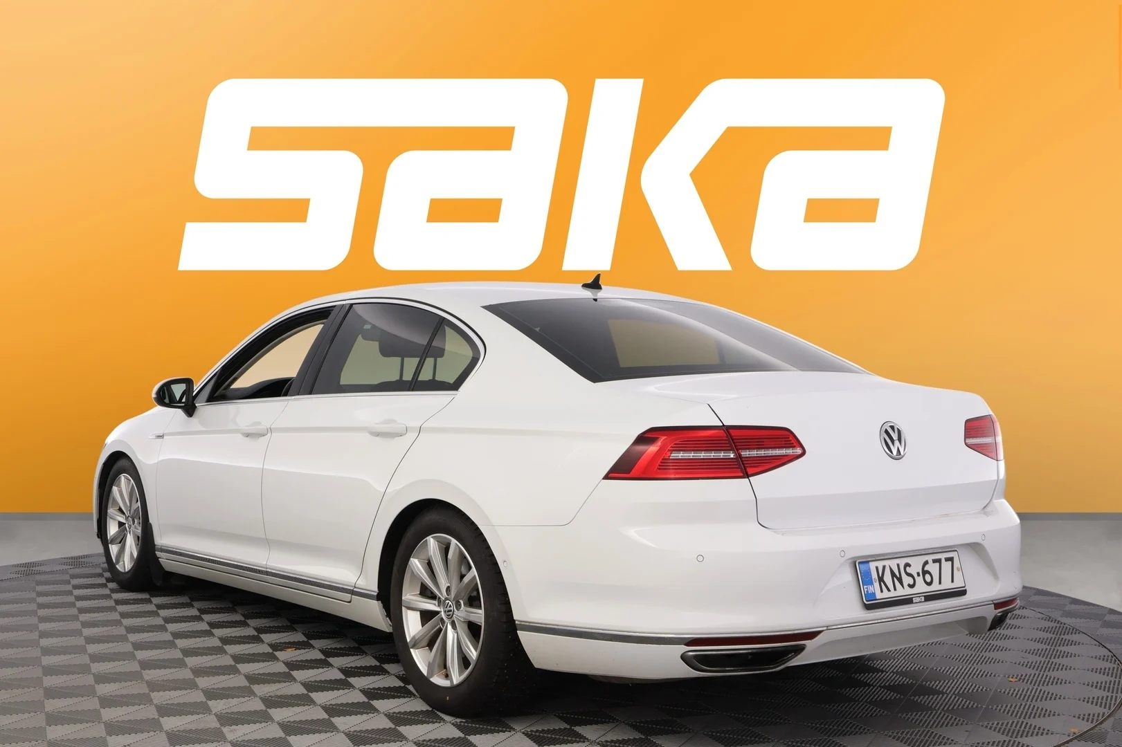 Car Image - 3sQIPFMmKCXQL4A5UK0UZ6