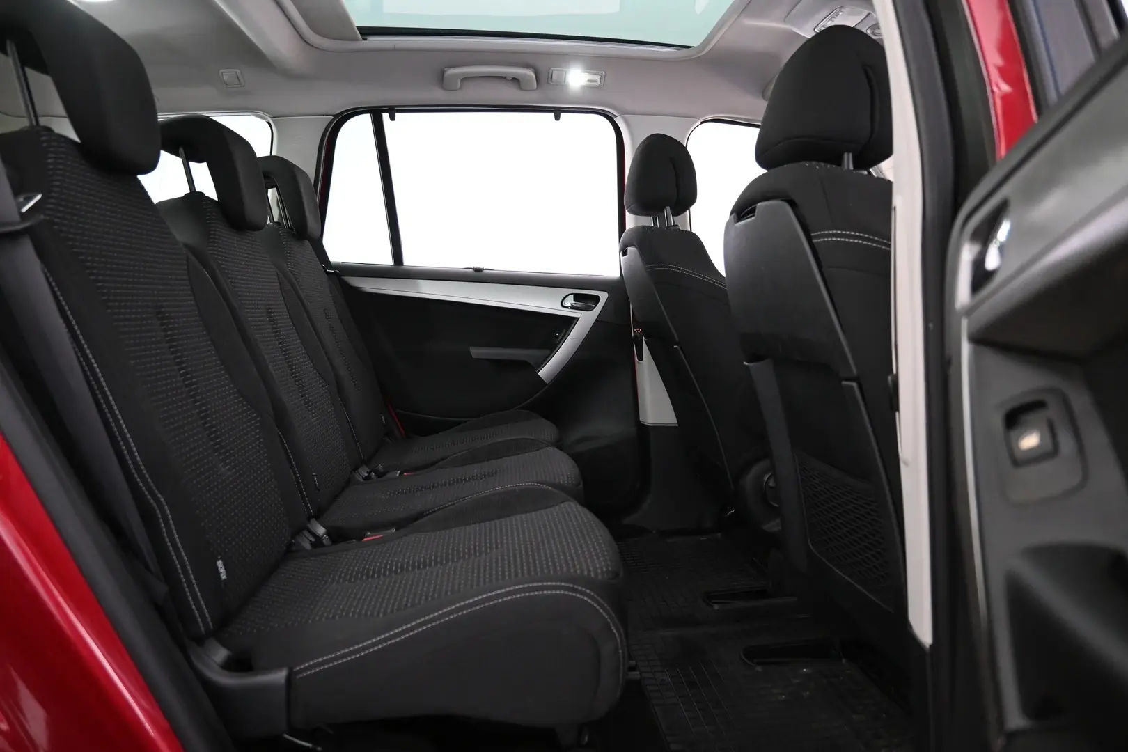 Car Image - 1xFdAt7O5dIC9szSv0Kecz