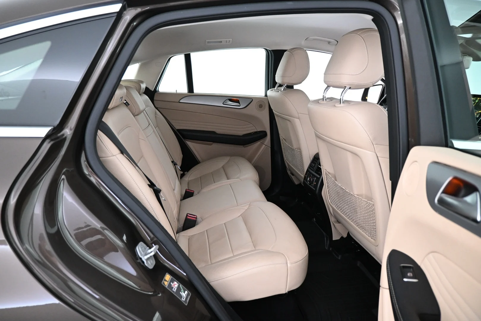 Car Image - 6g5LfIDMN7NPaR5LKMLa27