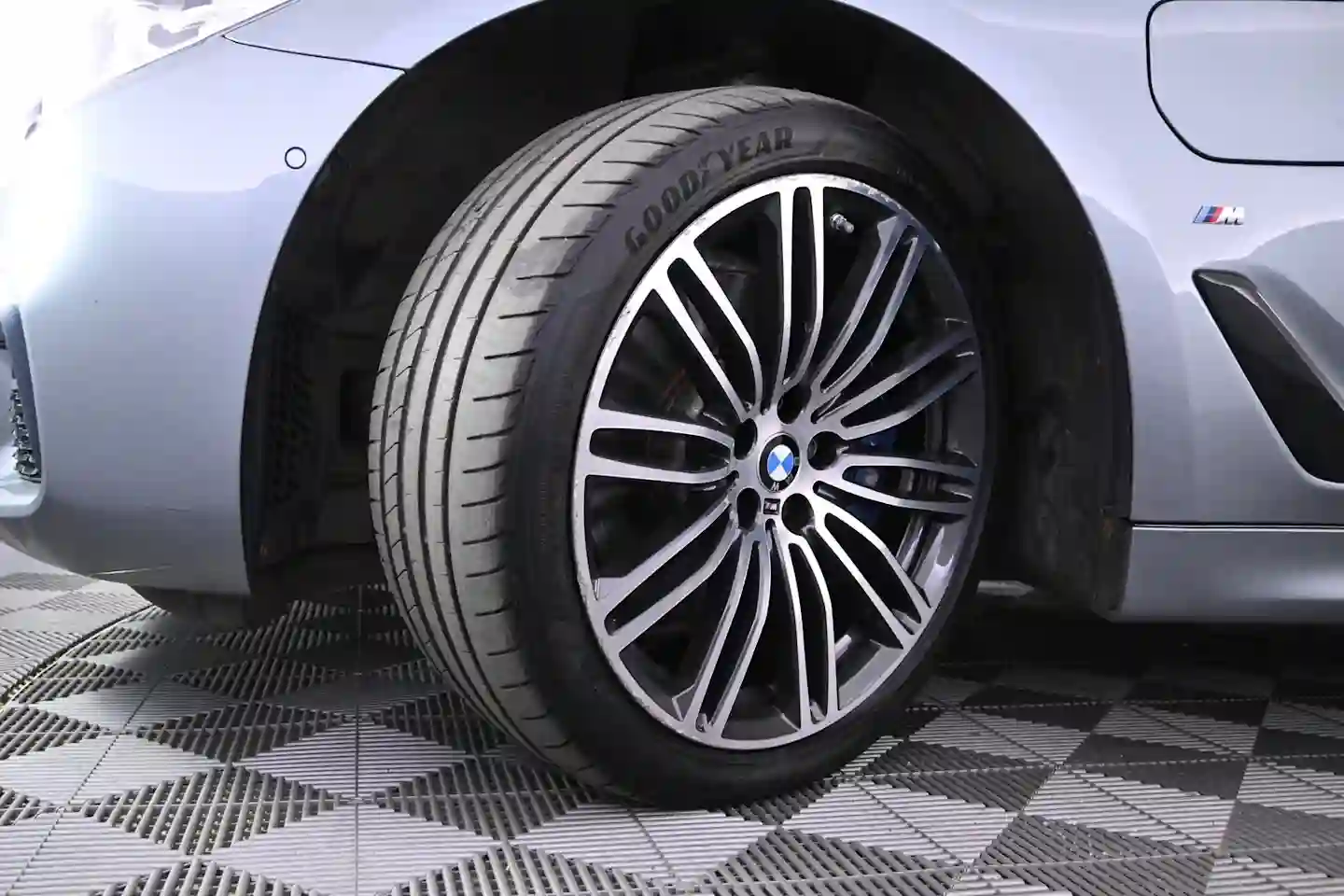 Car Image - 4oZVOgXCABymbNhKcO747j