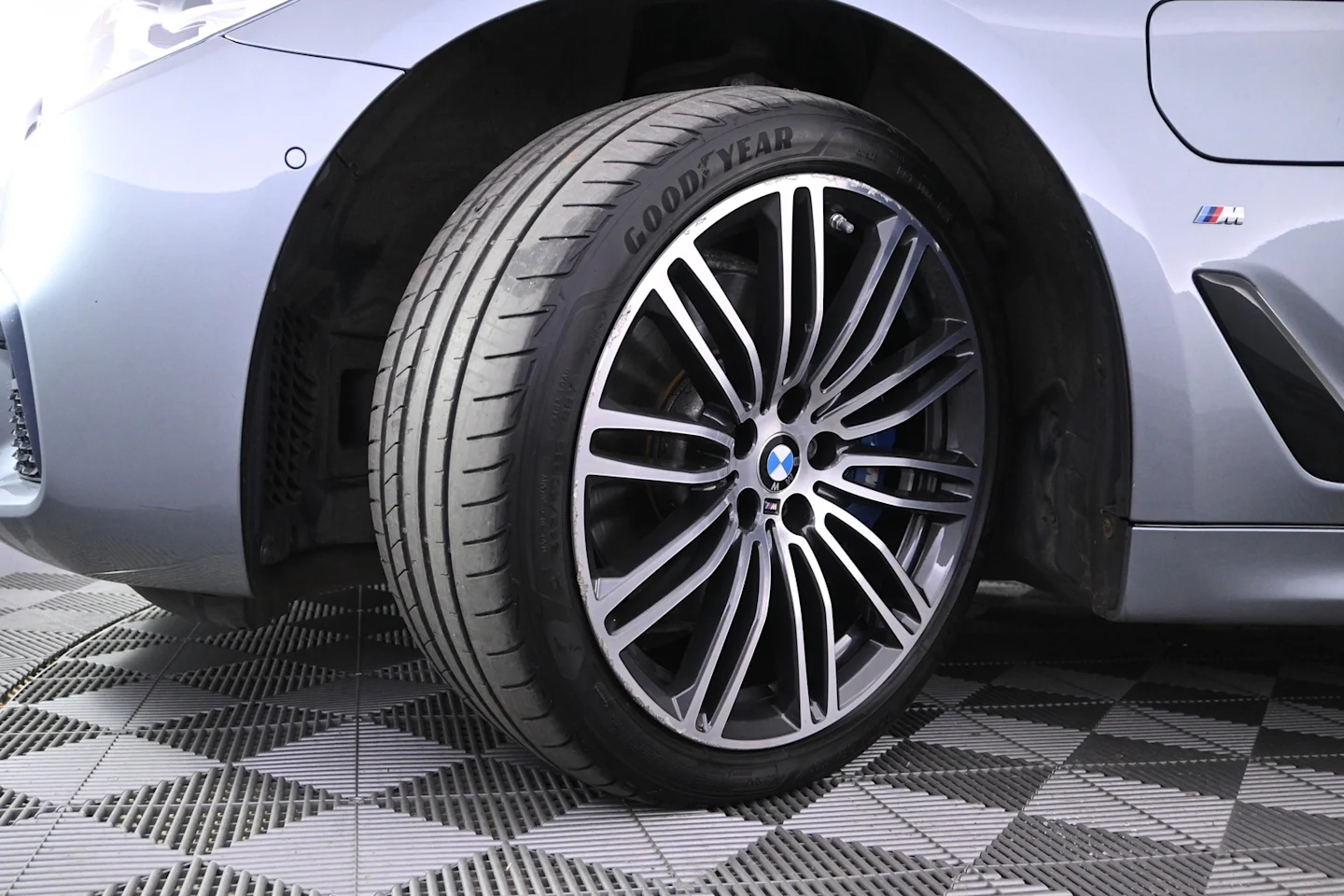 Car Image - 4oZVOgXCABymbNhKcO747j