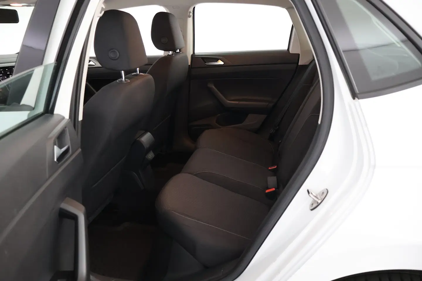 Car Image - 1EUiS1oSLci3zm5mCuSetX