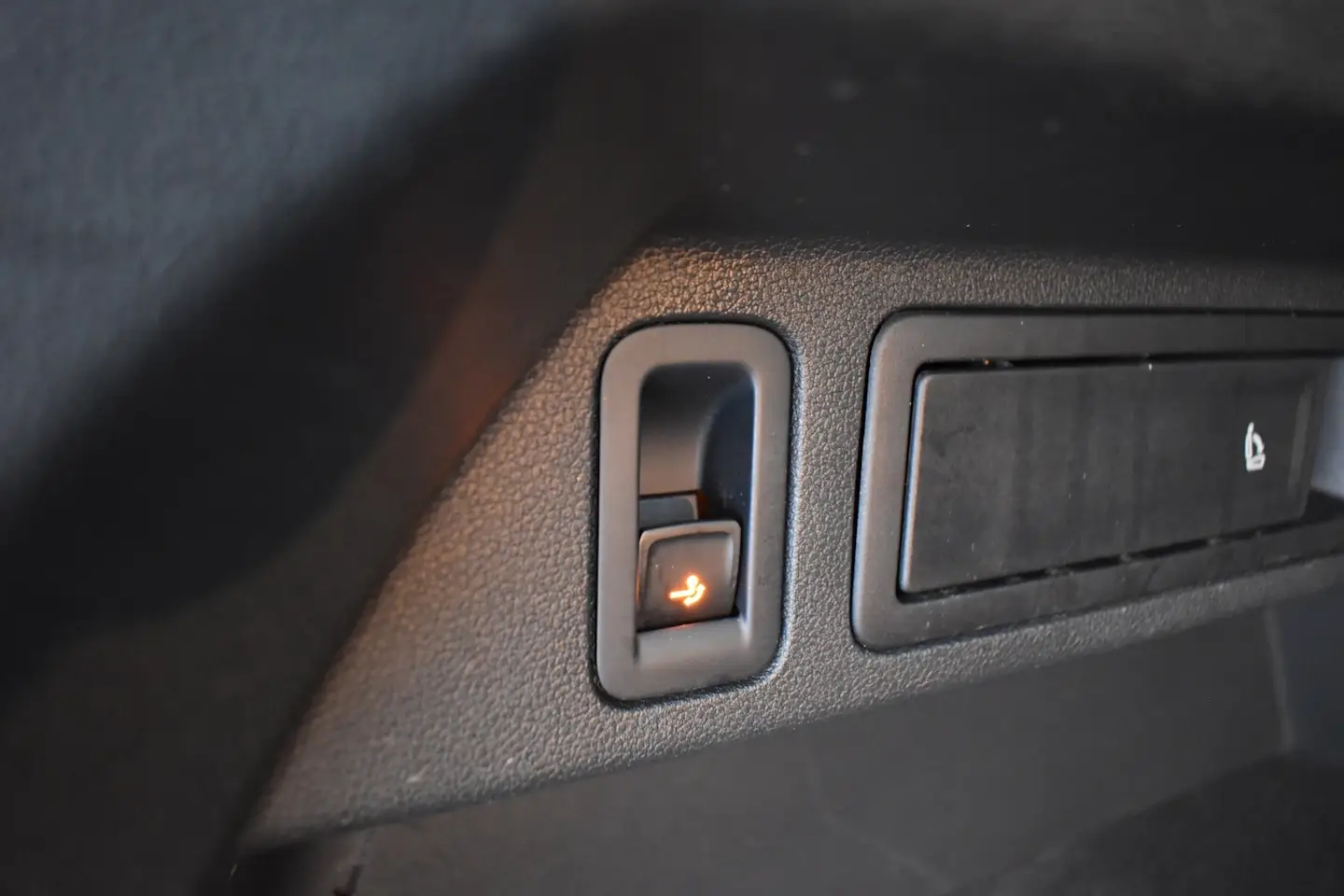 Car Image - 2Tv59PoFVWTT0YbgqEqLl2