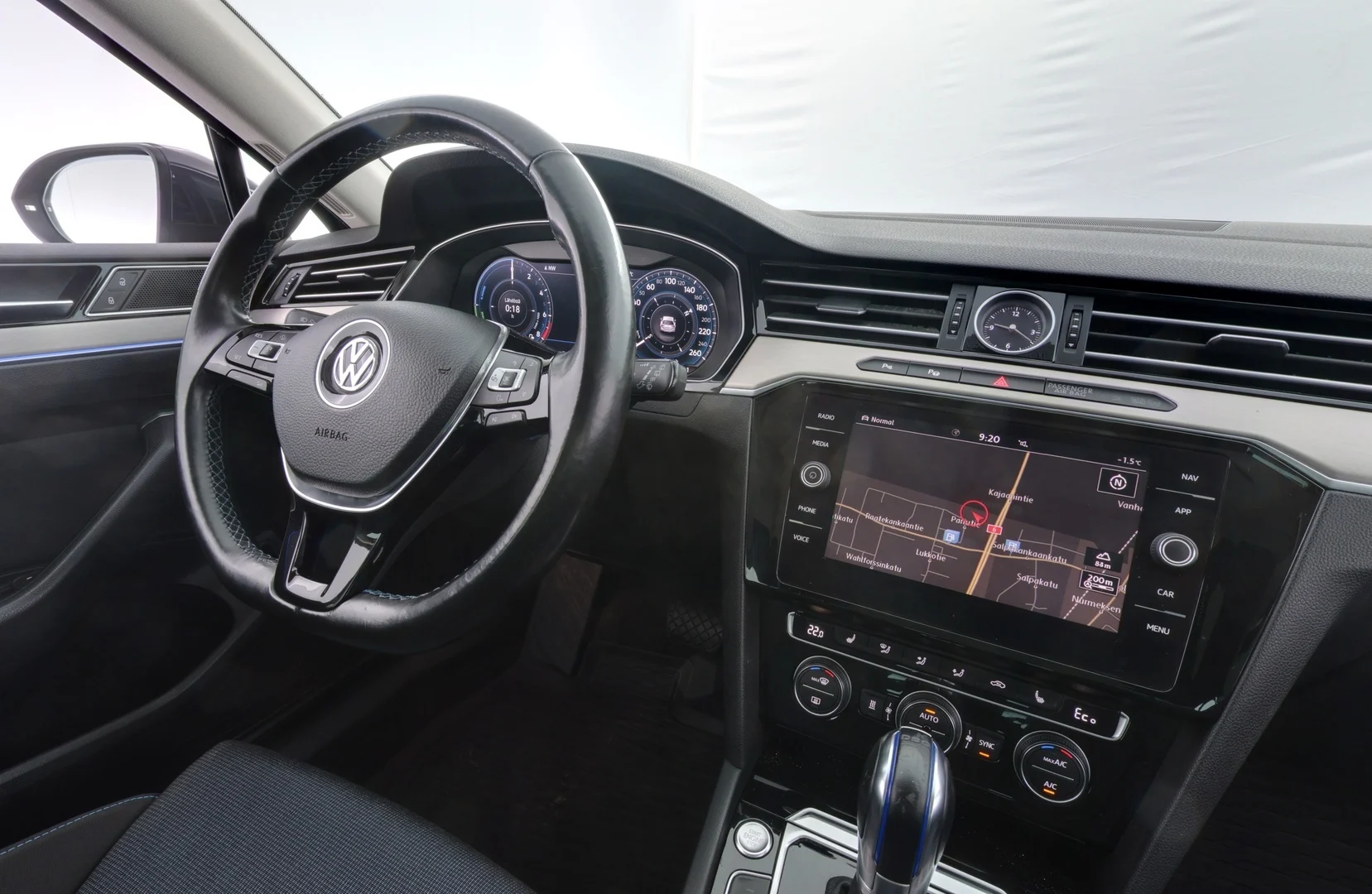 Car Image - 3Ah3UGmBVStEtdoyuvHG1u