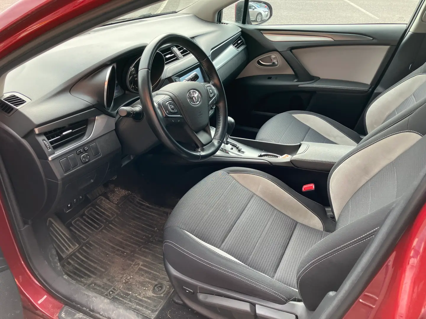 Car Image - 7lLarOU7lfWnGhADxIdasq
