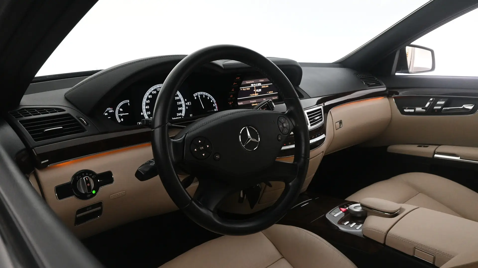 Car Image - 2jjB1OiW6LEvzJjcJ4Rp6z