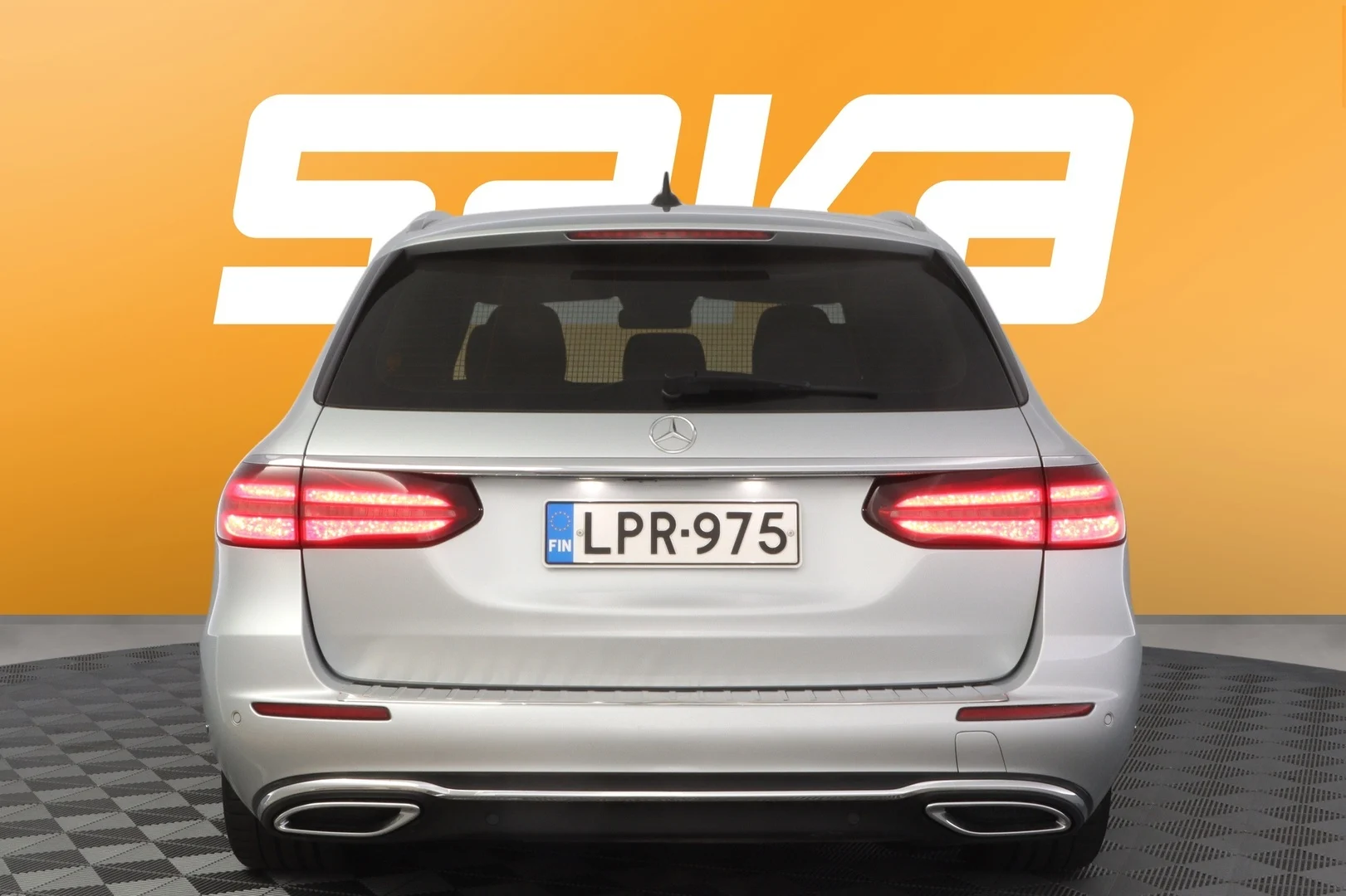 Car Image - qhprAybFkfrH5PCTkSUxL