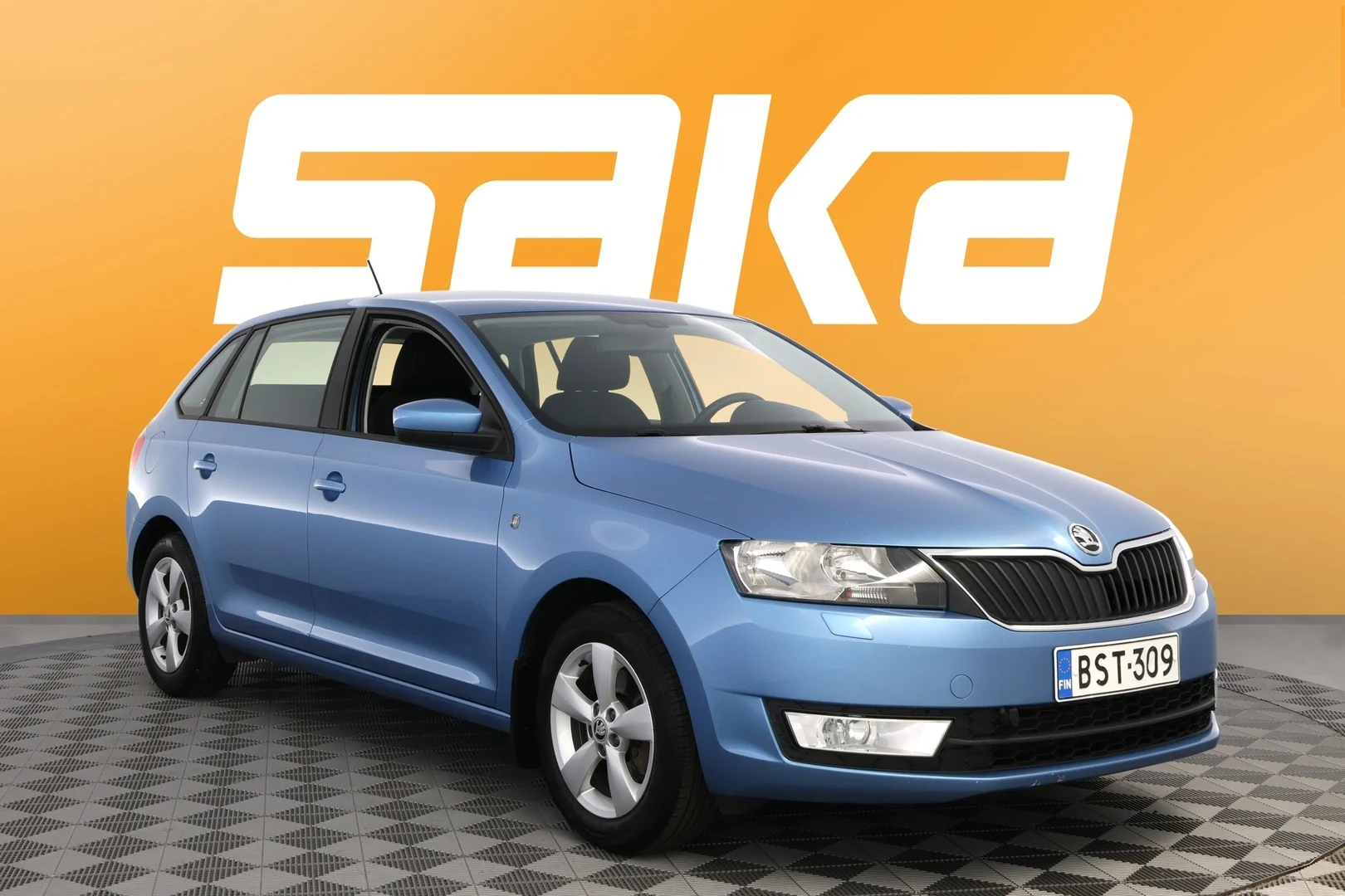 Car Image - 3ncN4e7W3SCOA7rIabWznN
