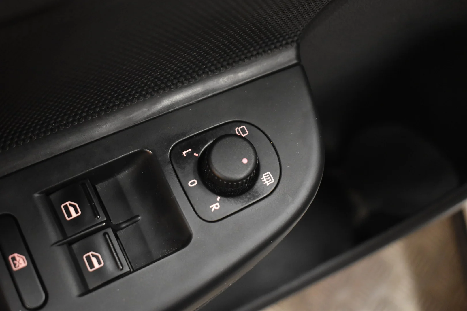 Car Image - tK8jtGGLRli6OrPF4YD97