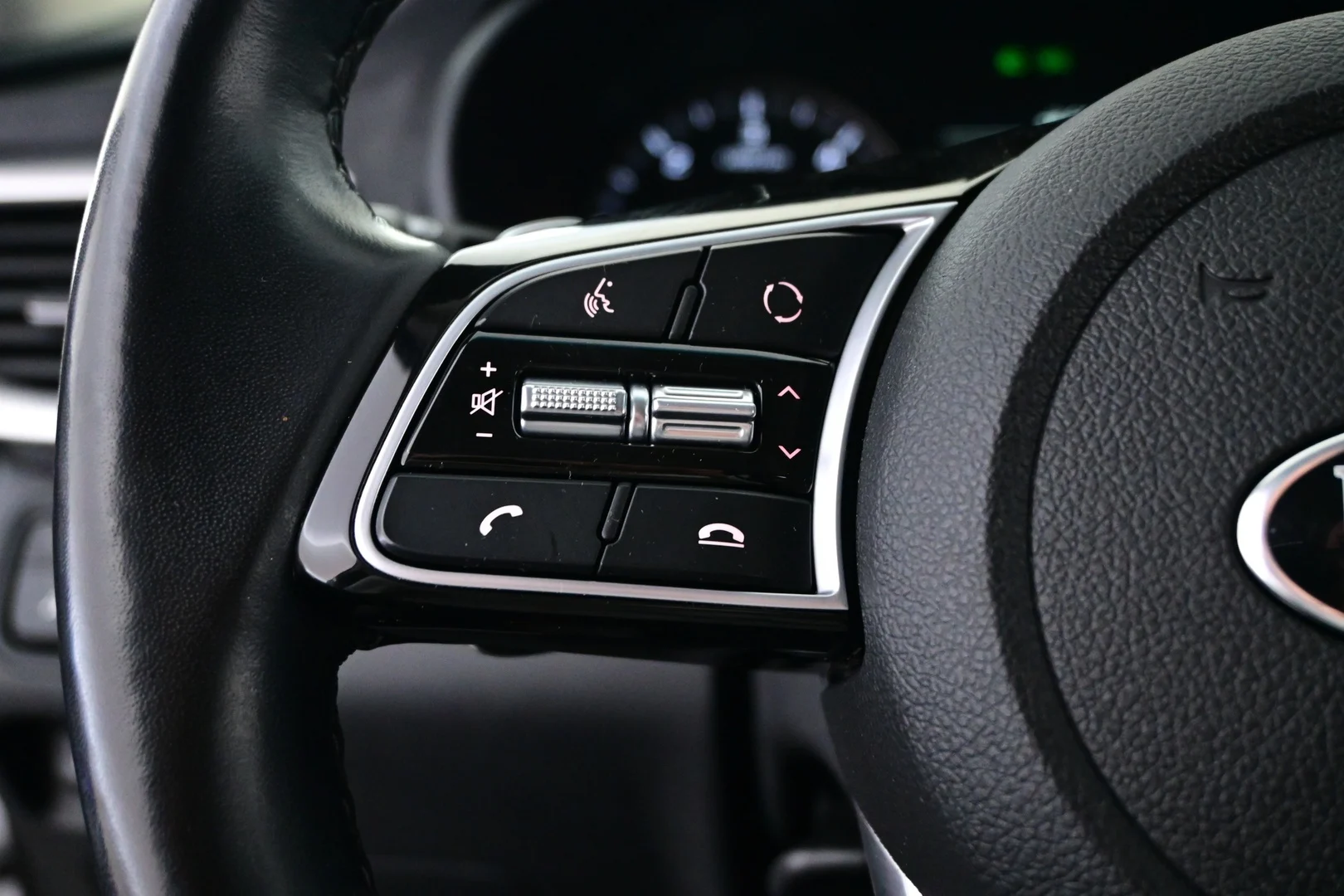 Car Image - 60mAIehwfxyvC291LOlCwz