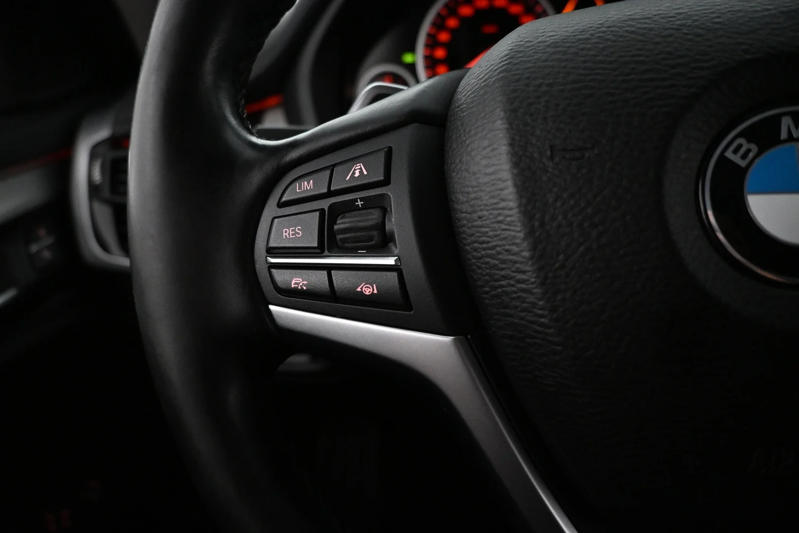 Car Image - 4ygo7BU9pEZjZ2DURR0zsG