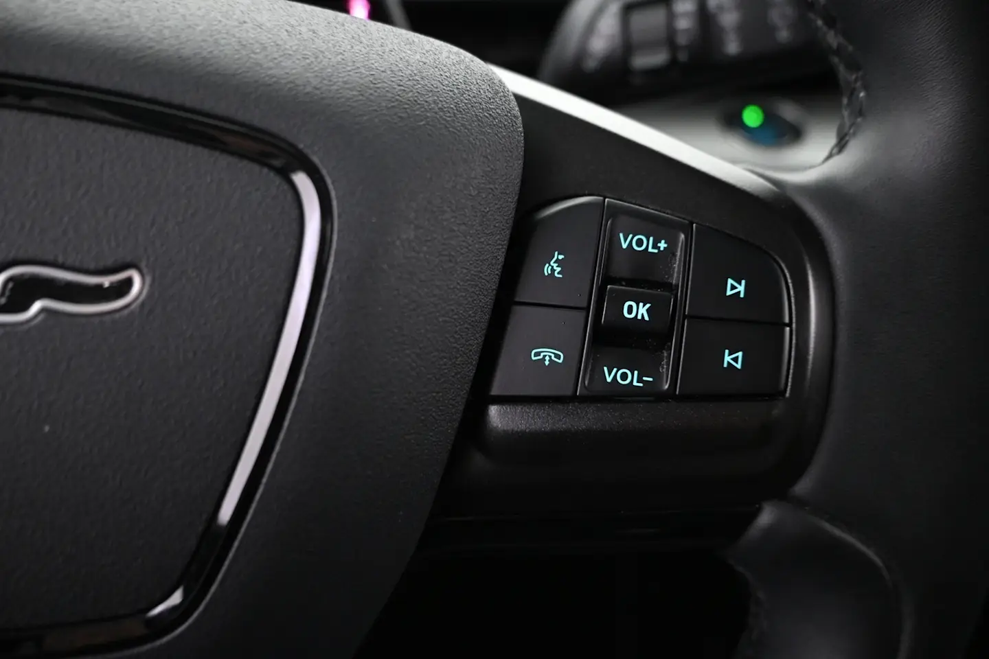 Car Image - 18LVVWT8IEWtmILCXISd4c