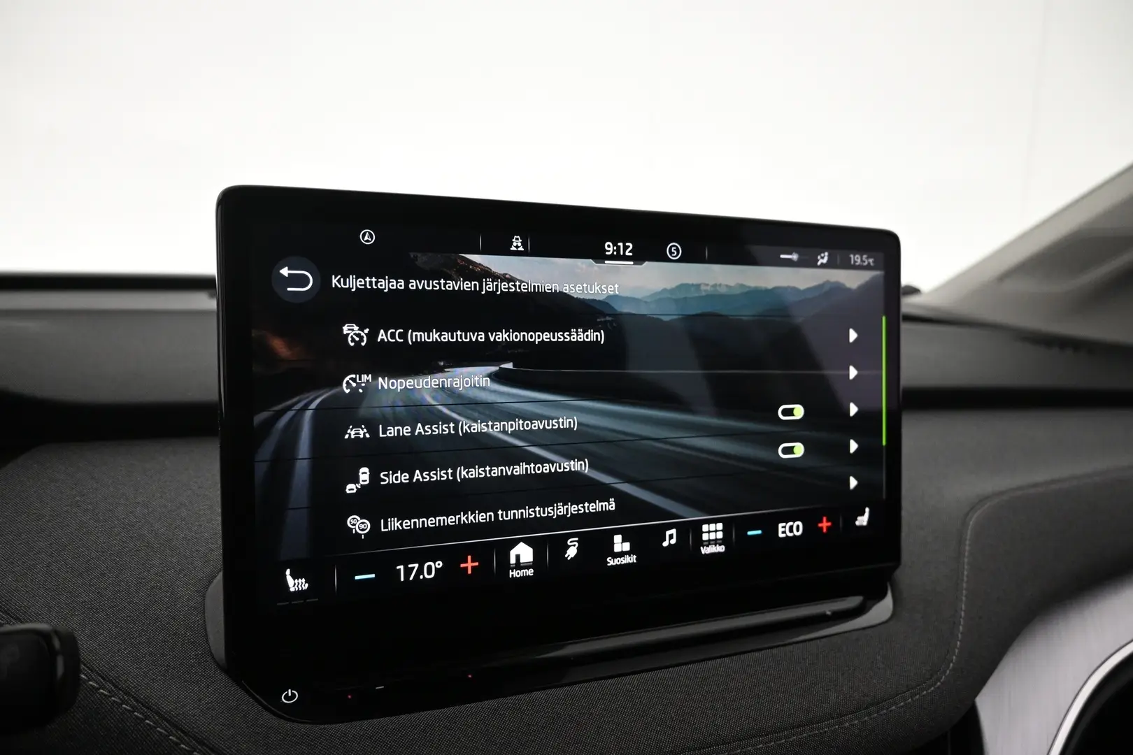 Car Image - 72OIXaNlhvexQblyhyBM9r