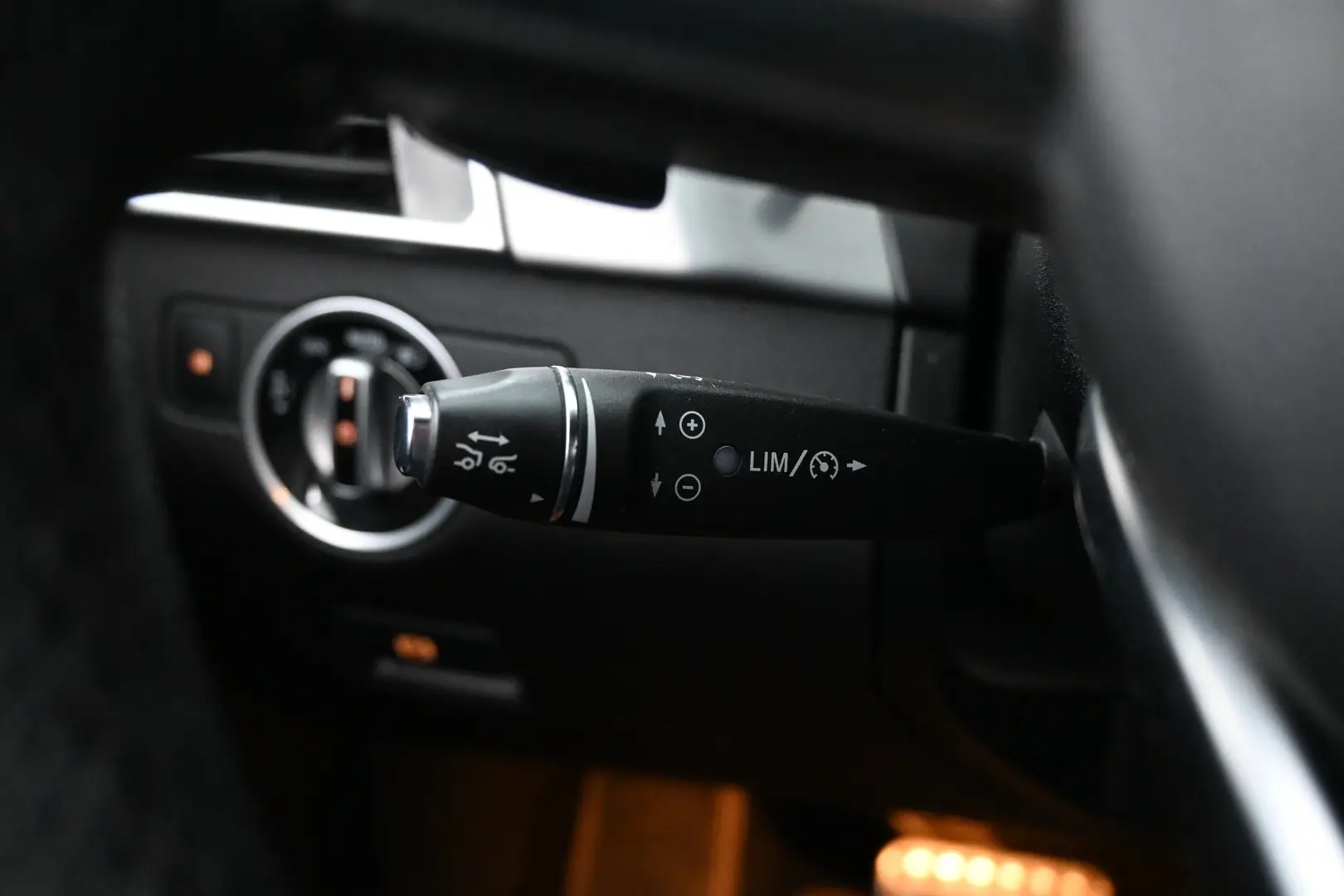 Car Image - 6cDYxjOgWIkX3tE65IFYjb