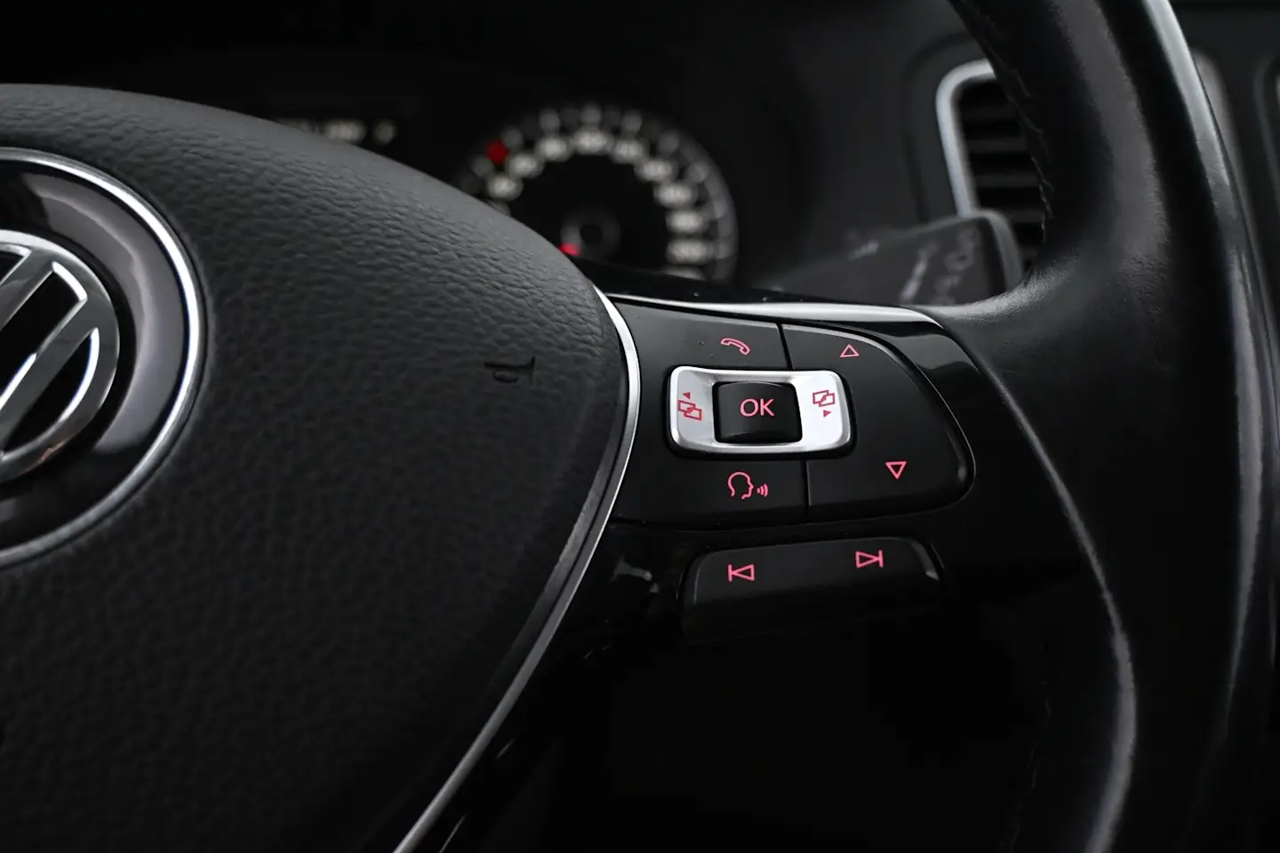 Car Image - 6DCmKlL9yseK9MIOwWnOwW
