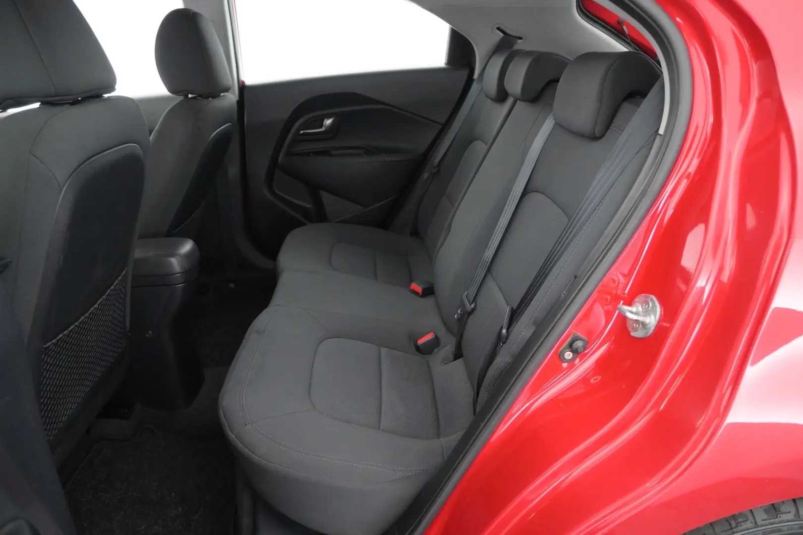 Car Image - 35g0GMF6aOTTnB8GZJlOus