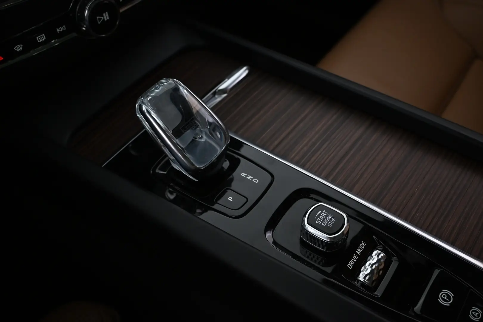 Car Image - 5M6PURsutSWbg7KwL09jTa