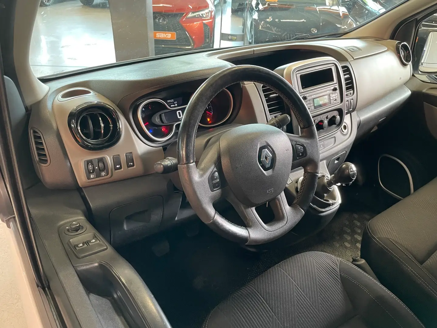 Car Image - 597bwiDeM2jqllj48VnCcy