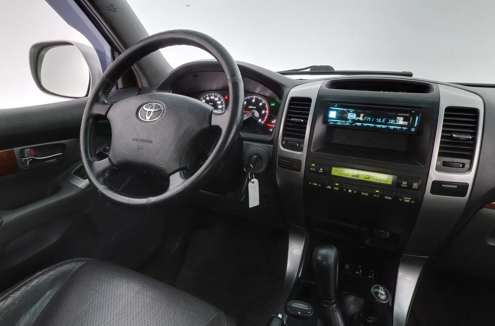 Car Image - 1wh5MOJDJbomA0iEbnB4HM