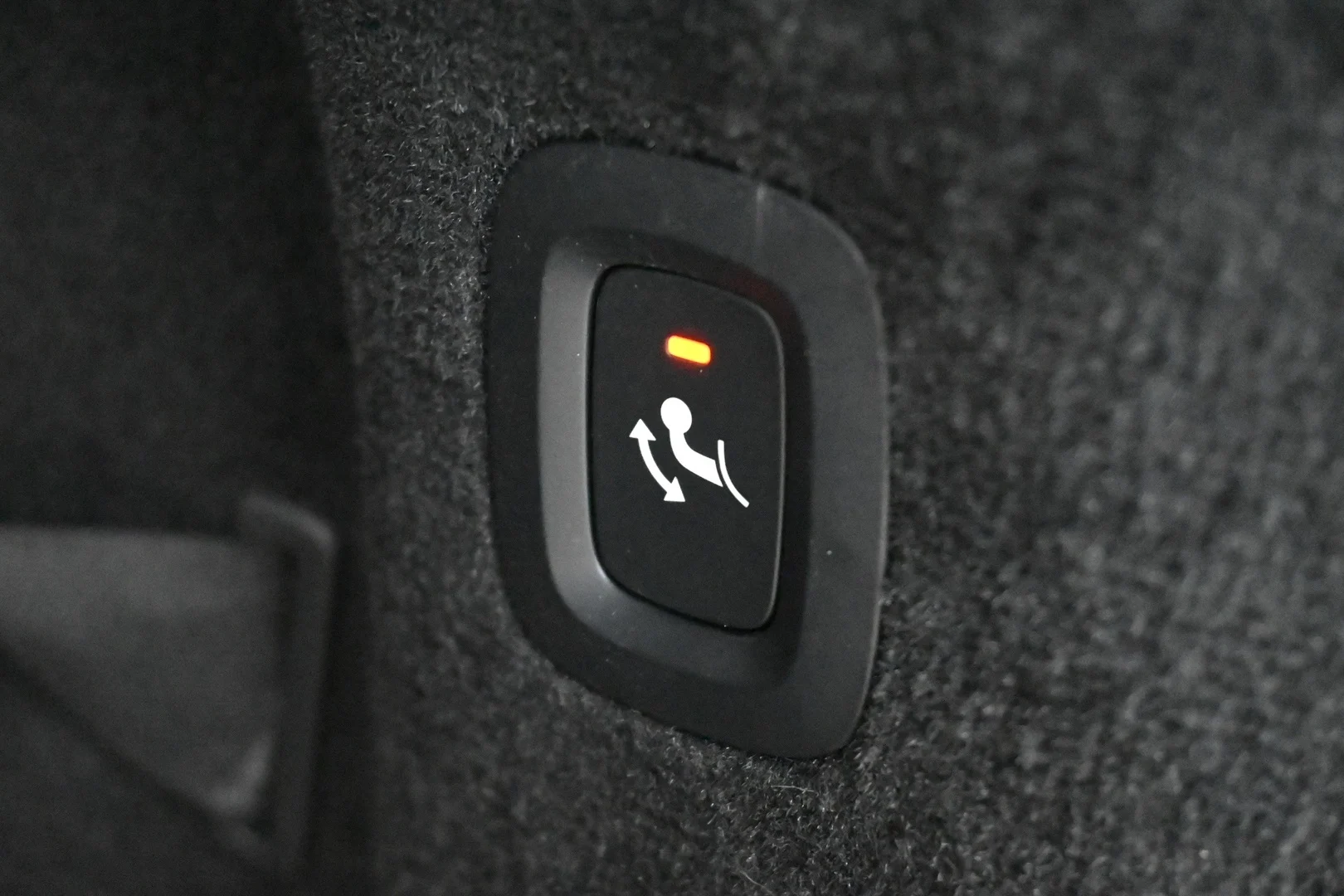 Car Image - 4JO2hyESJ2ucNvv72lsXn