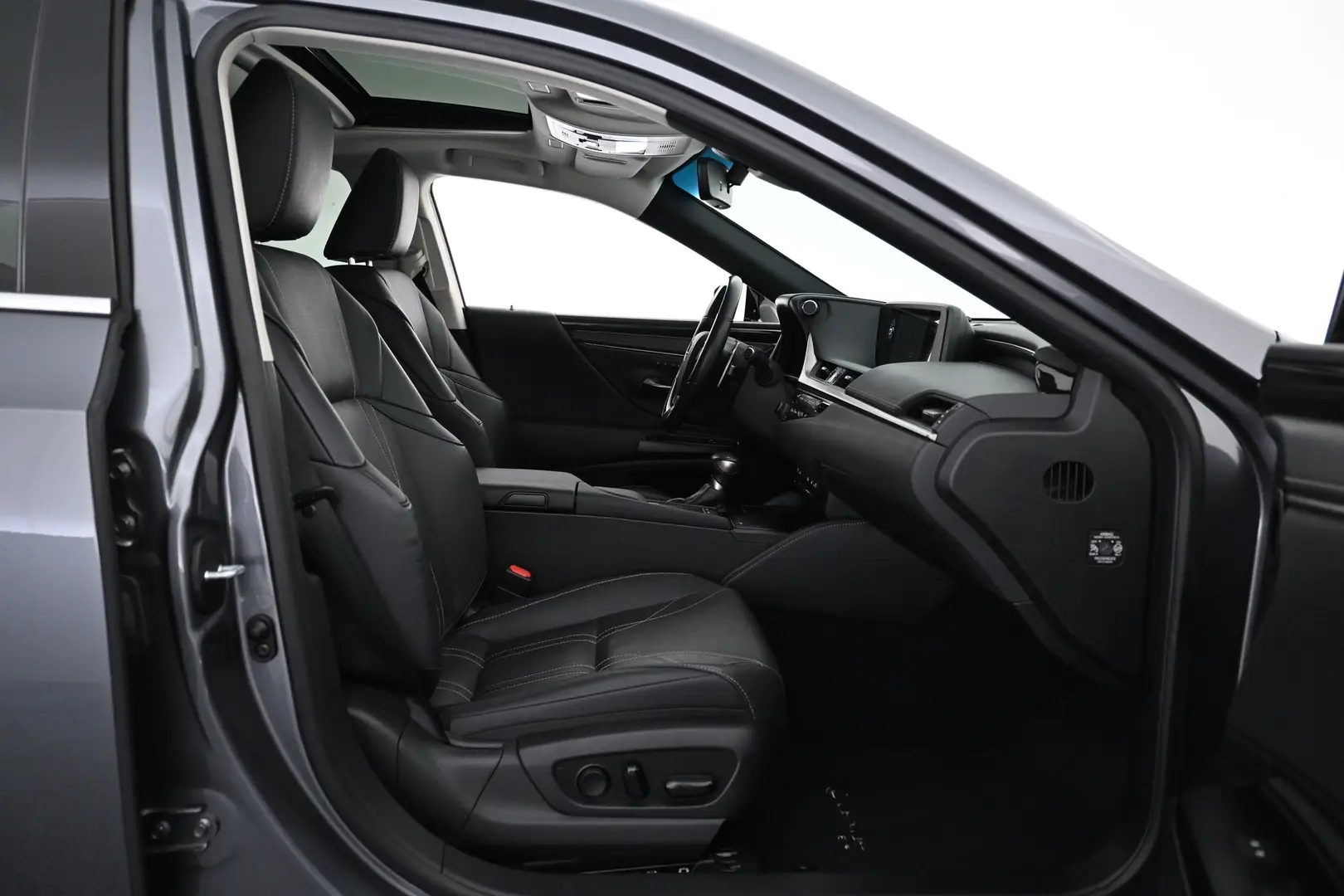 Car Image - 63x11O0UzOZKWnbv2nIHZO