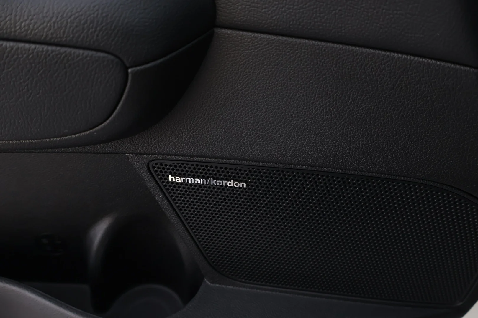 Car Image - 5nTf3sM0vhUxOfuaTPKpKL