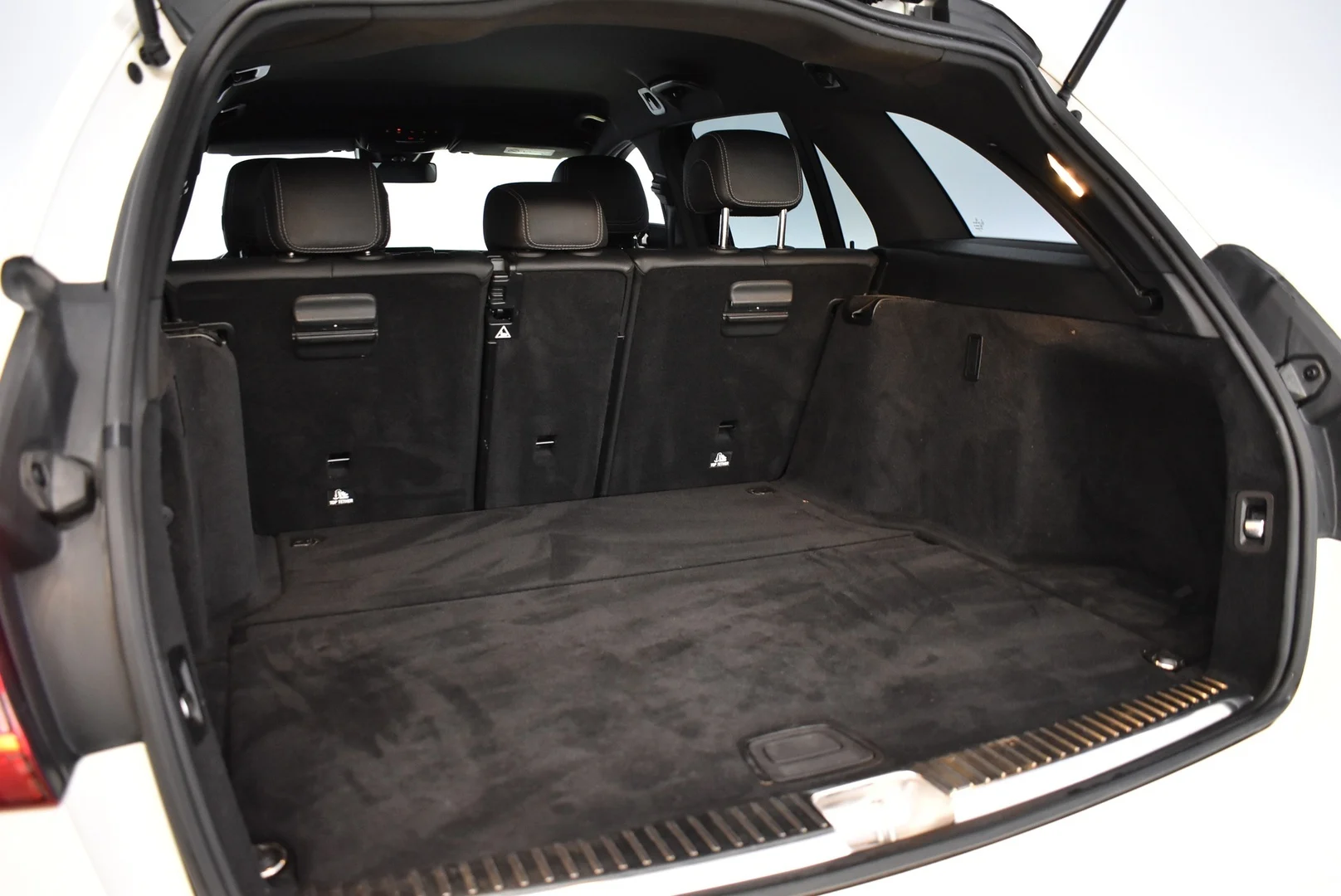 Car Image - 5zhuXbnbhooJKWaxrLGxnb