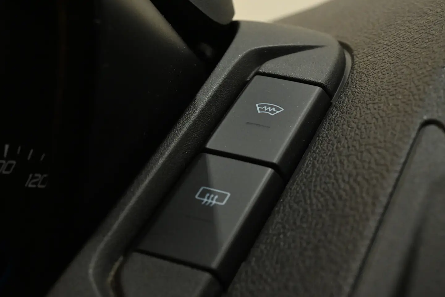 Car Image - 4Eex9INXQYbOcS3fukF7sl