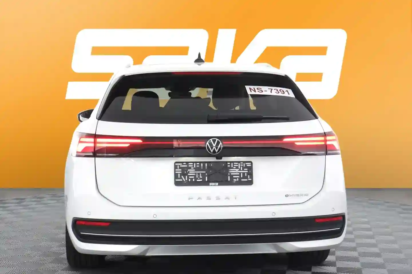 Car Image - 3slfATf0rNdZgaj7HNn875