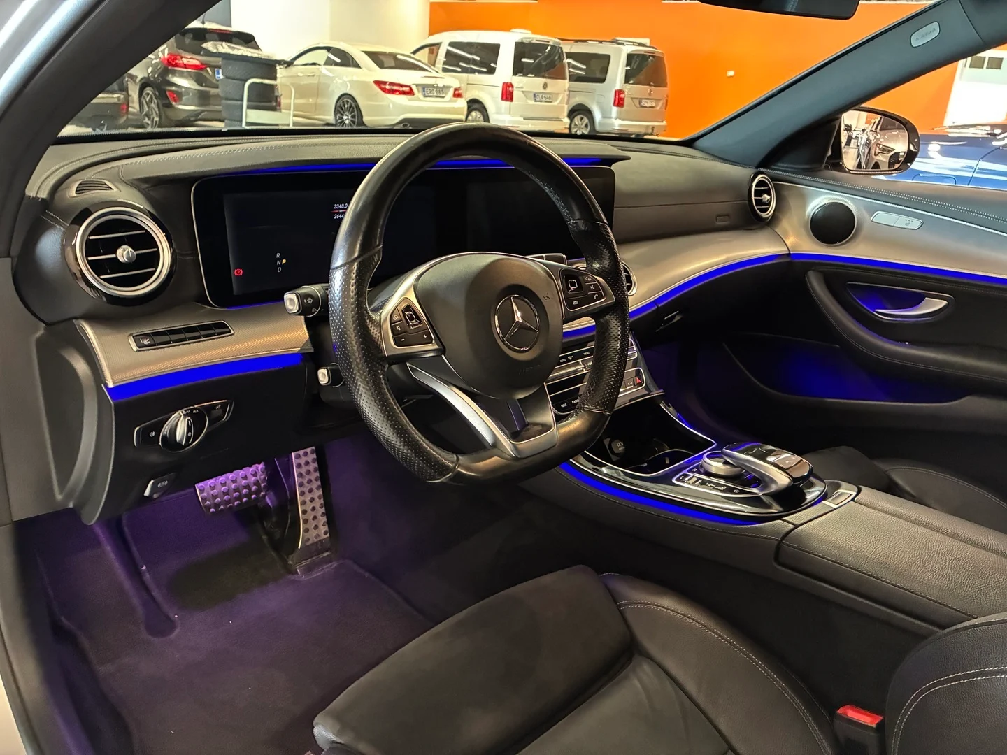 Car Image - YEdPr14DC7rK6L81Gabo7