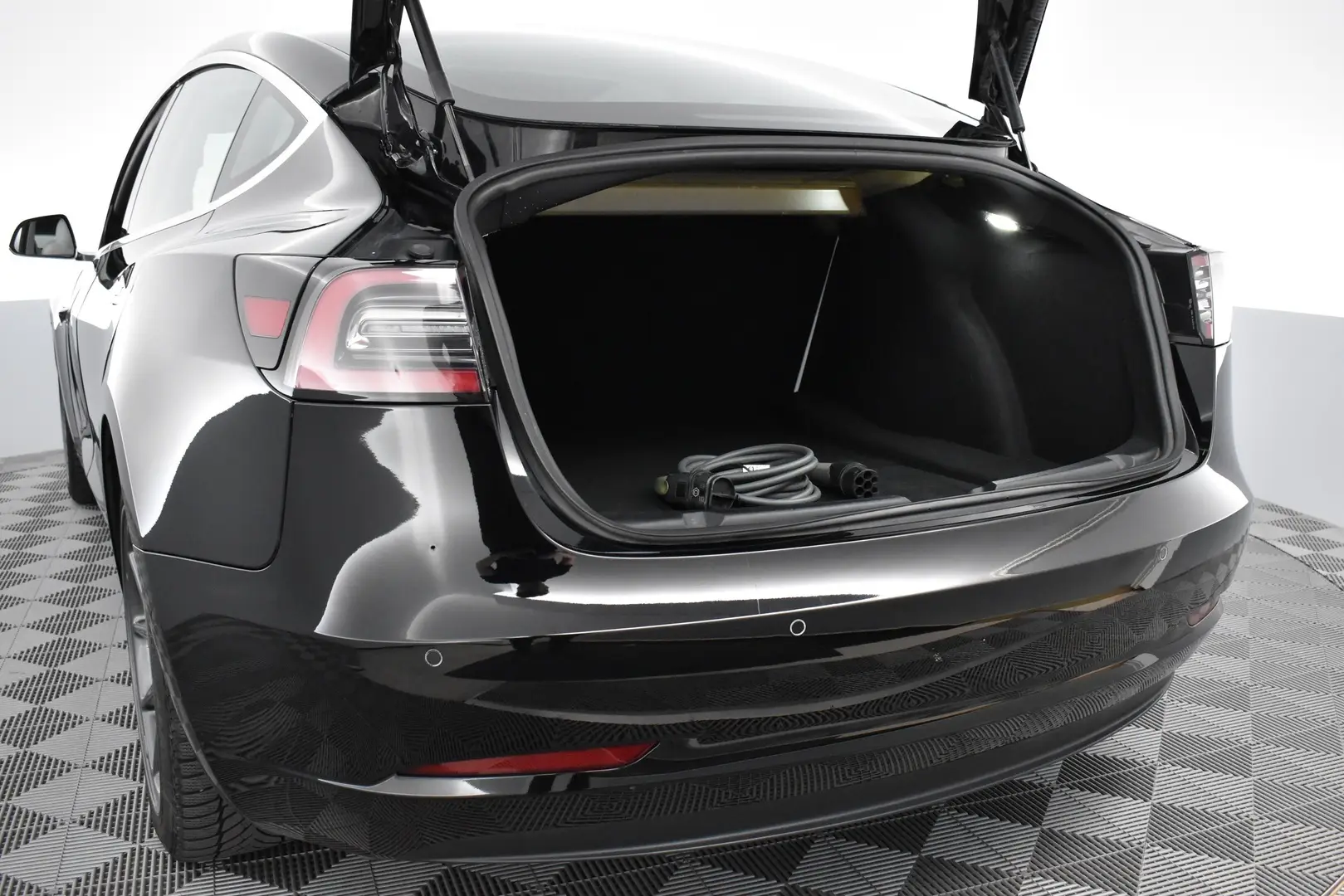 Car Image - 2rci7tGImo0R7cgBOnjQtf