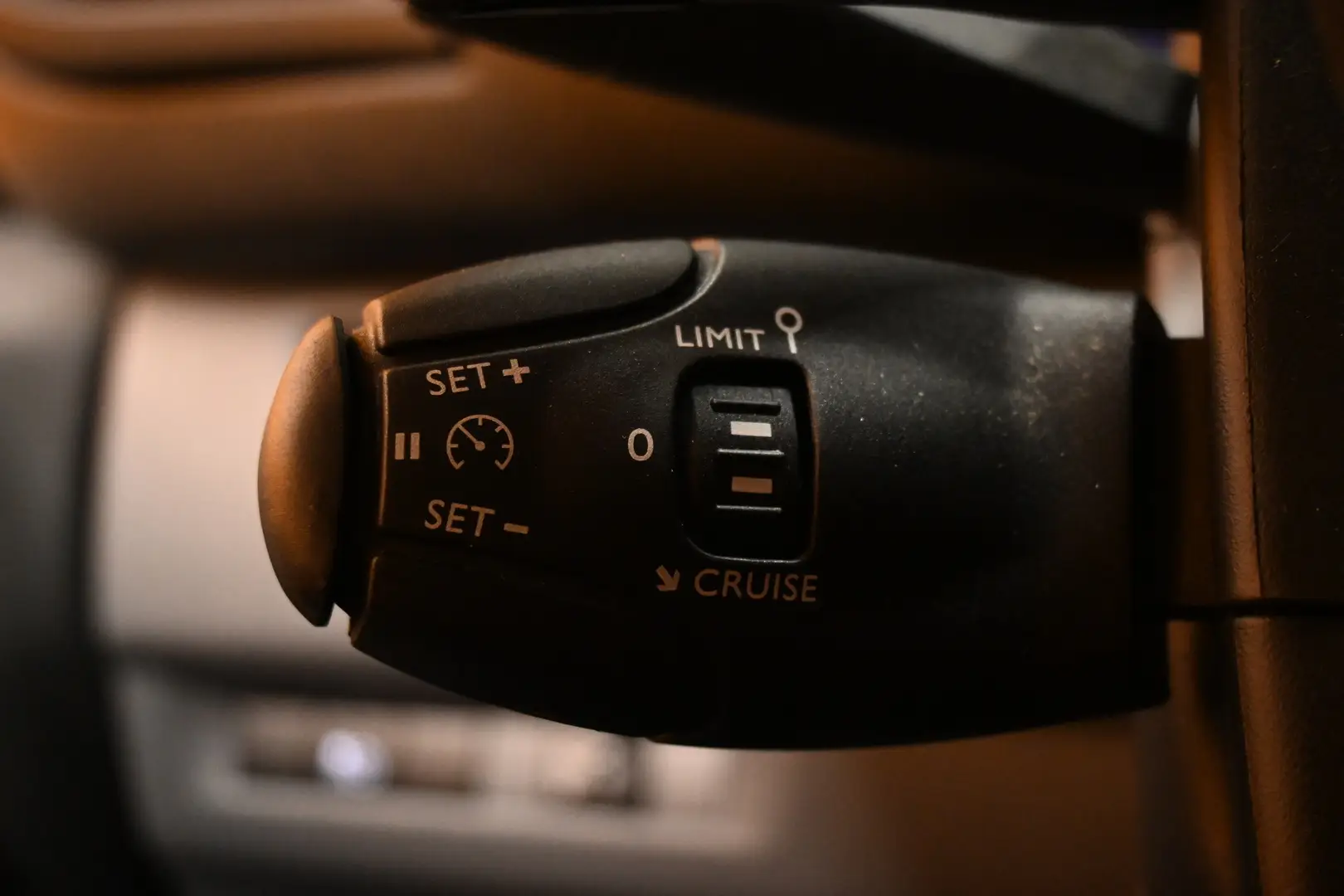 Car Image - 4fnyhEx7F5AEMxDQ10PTSa
