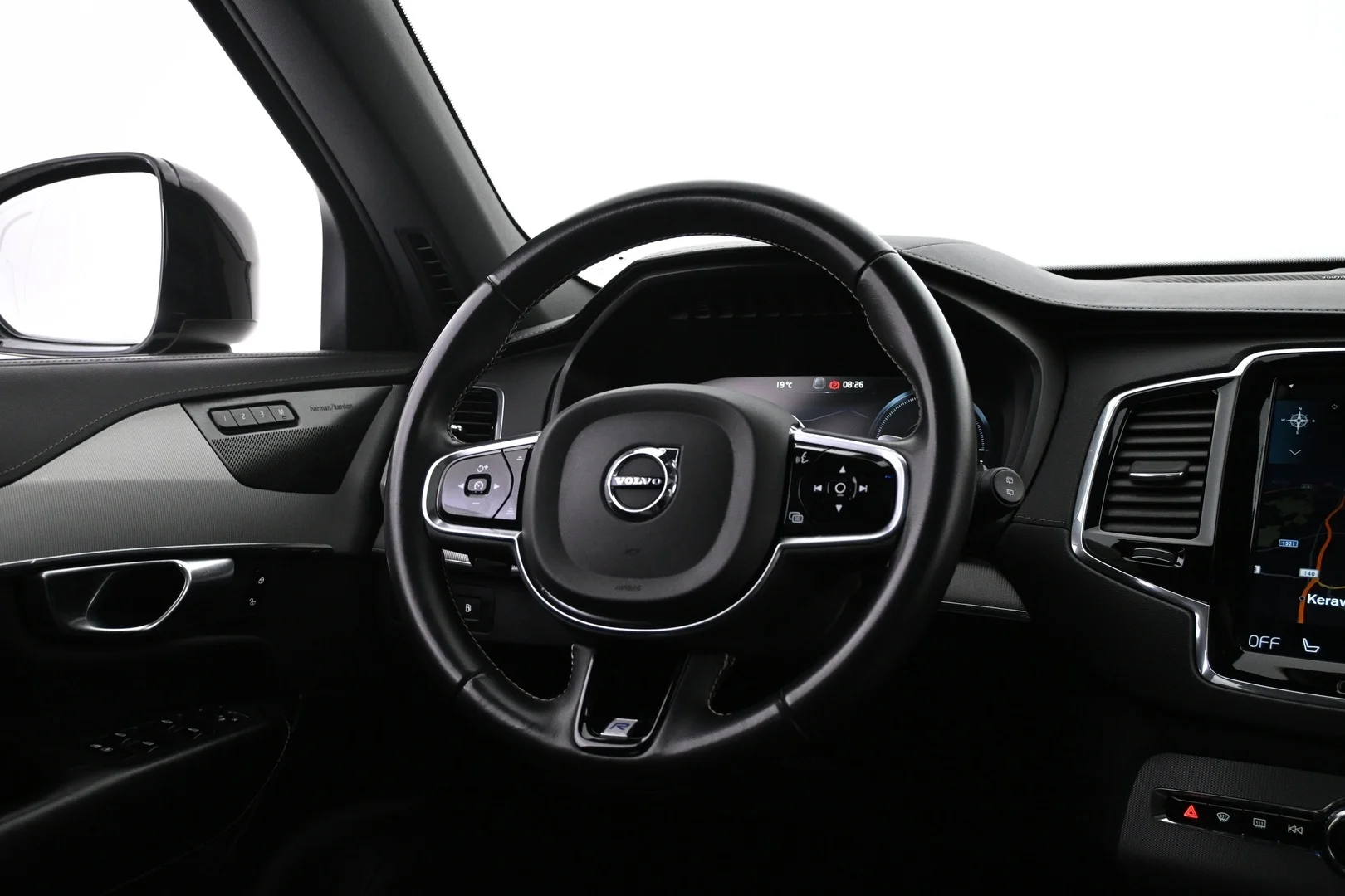 Car Image - 3vTpLUO9CXhuJhwWhlcQRe