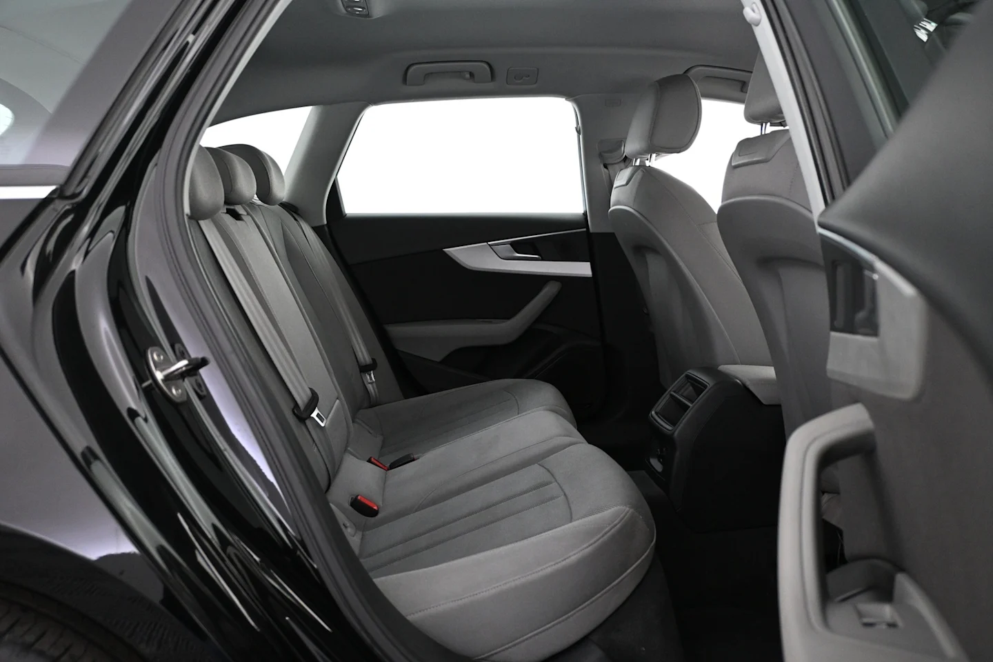 Car Image - 7Ji2oQ9T0EyNeCa5CV9ZKj