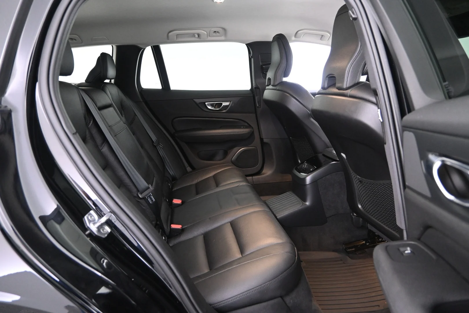 Car Image - 5SB8ZeXvJ8Wu8ZmbTx45Pv
