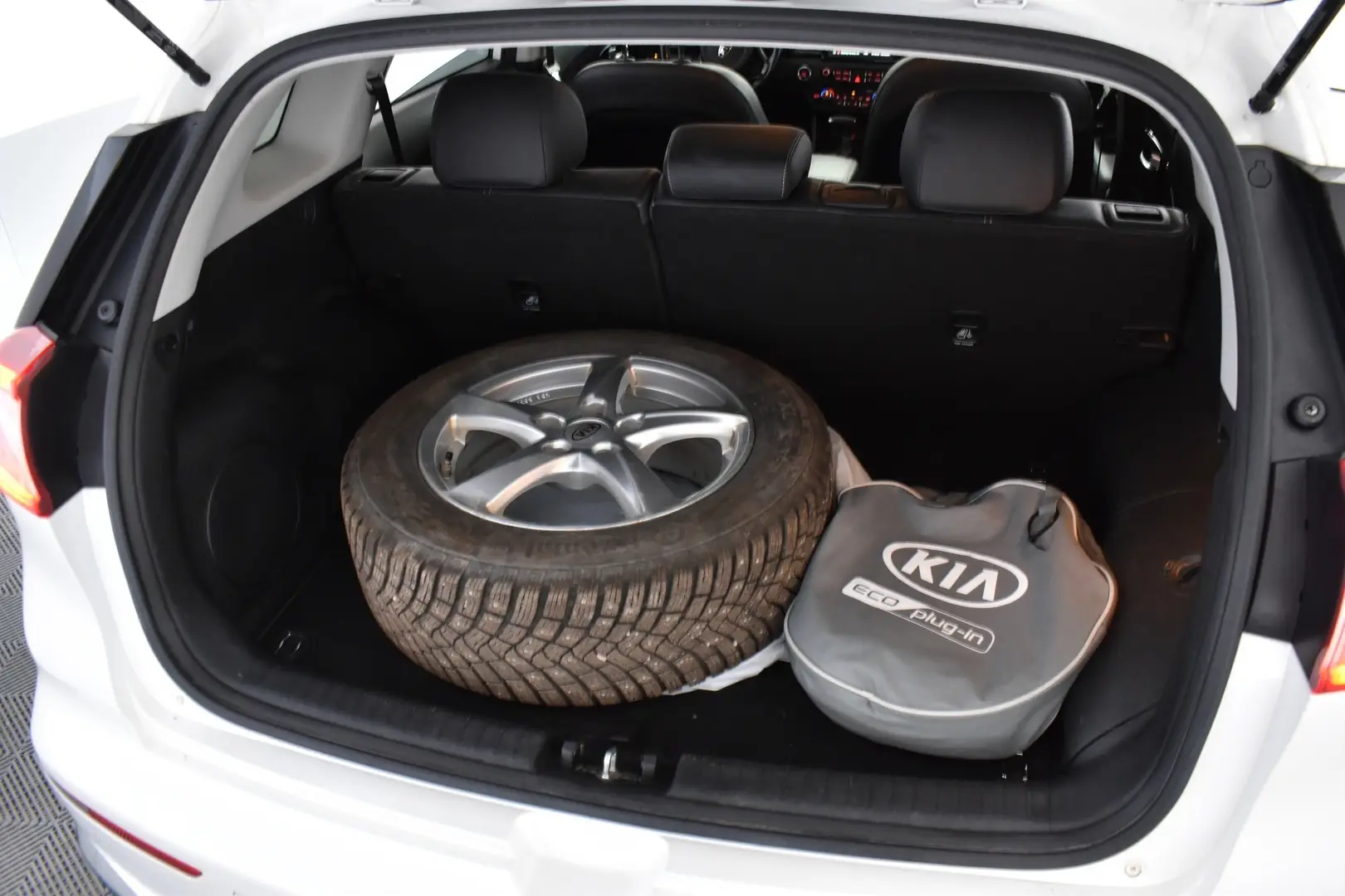 Car Image - 1tG4Hsd5zkSW6MjgAq22kE