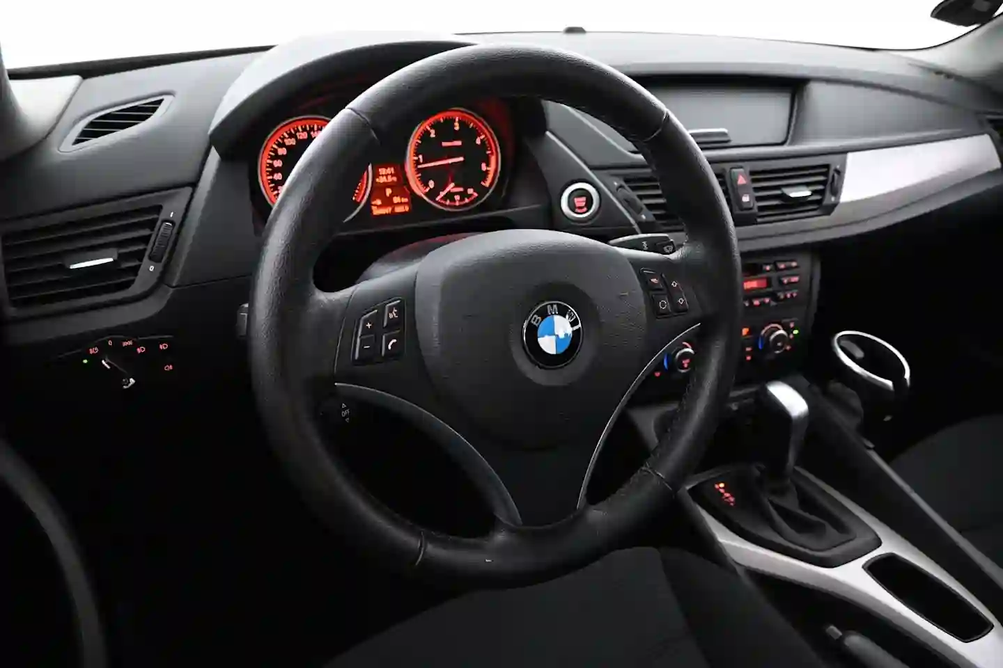 Car Image - 3BGro8XiqG834gByow2267