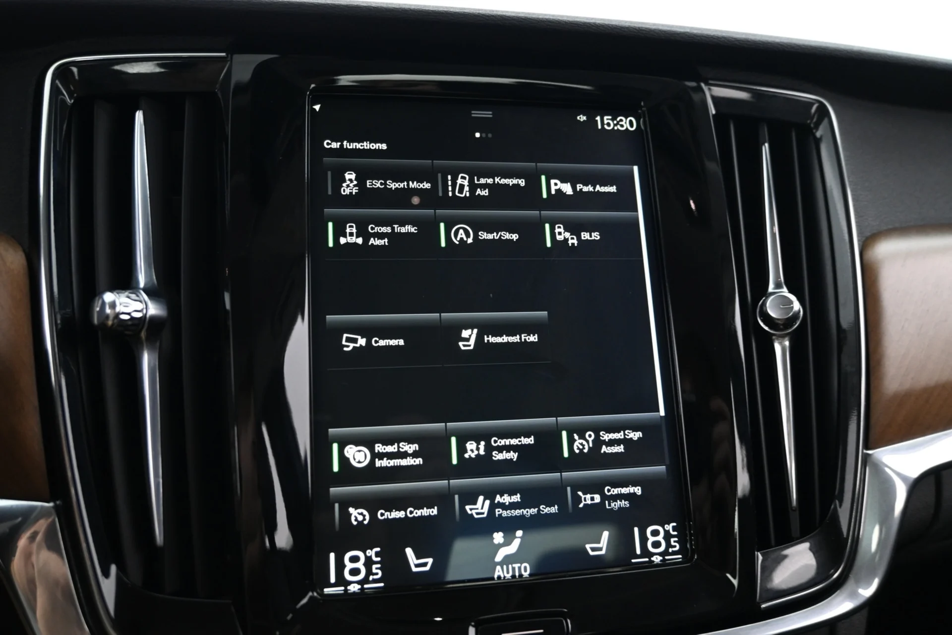 Car Image - 5DTejpL3JwOtiHk8k9vSuO